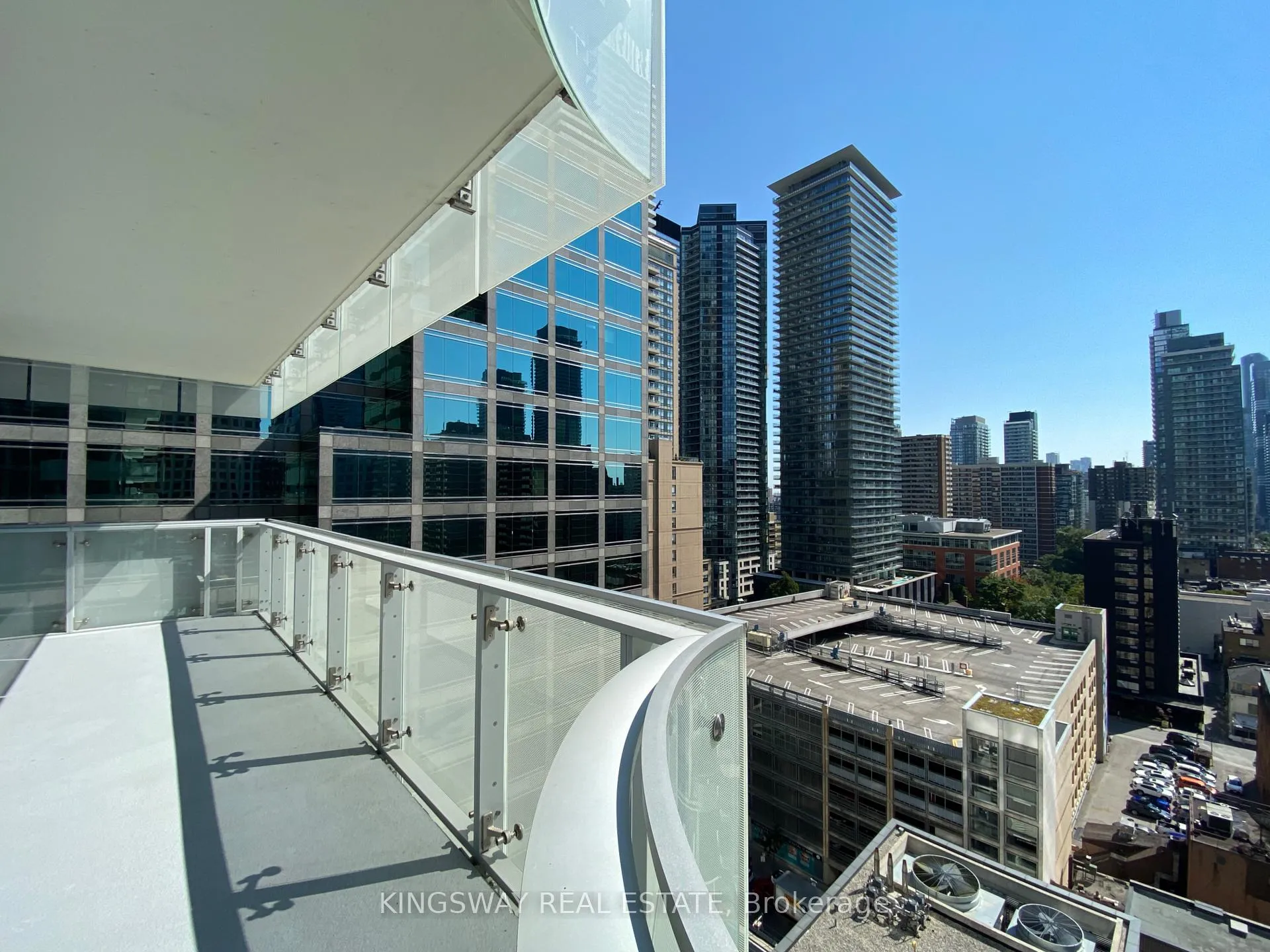 Photo 23 of Unit 1004, 1 Bloor Street E, Toronto, Church-Yonge Corridor — HOMEH