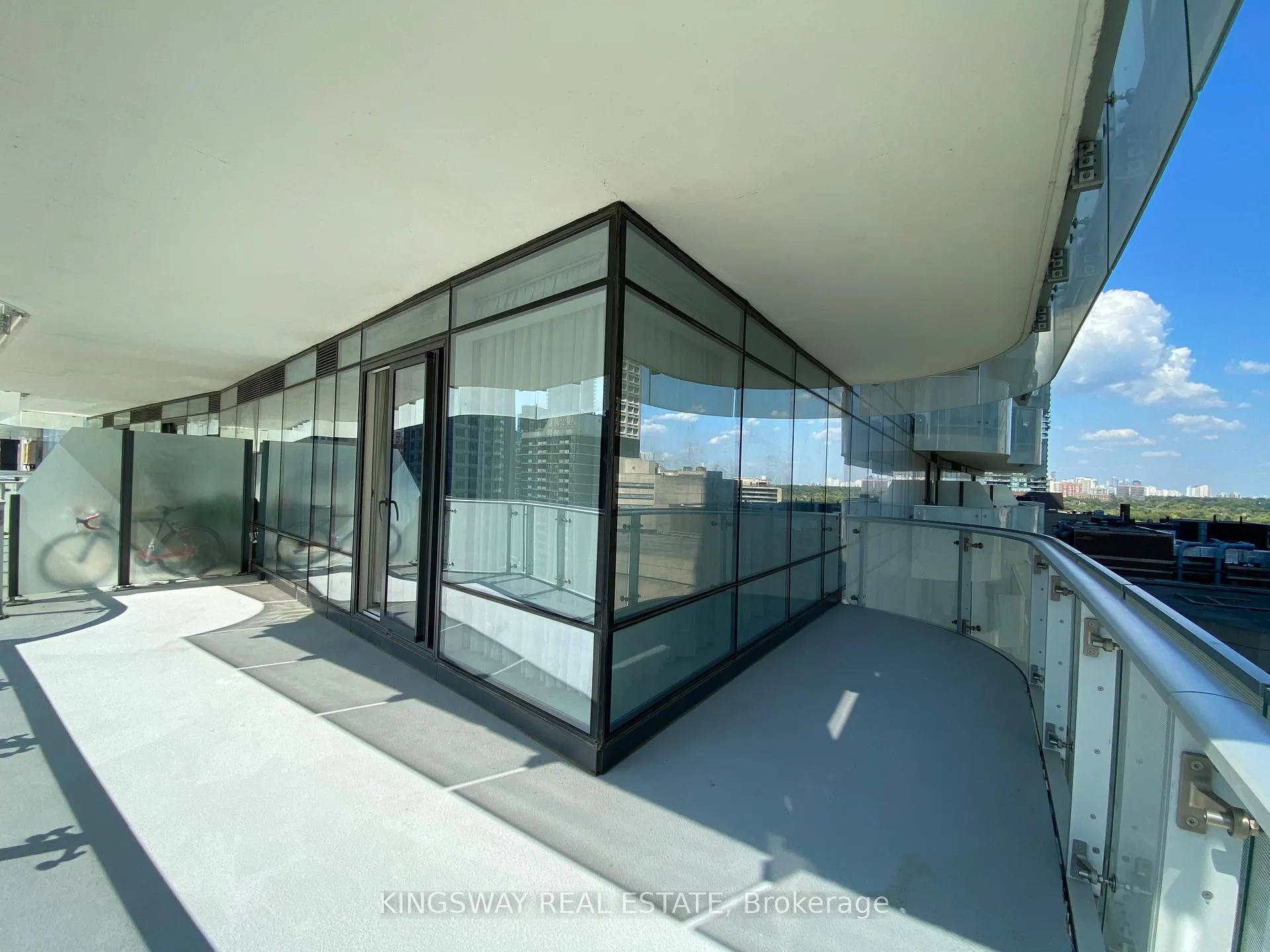 Photo 25 of Unit 1004, 1 Bloor Street E, Toronto, Church-Yonge Corridor — HOMEH