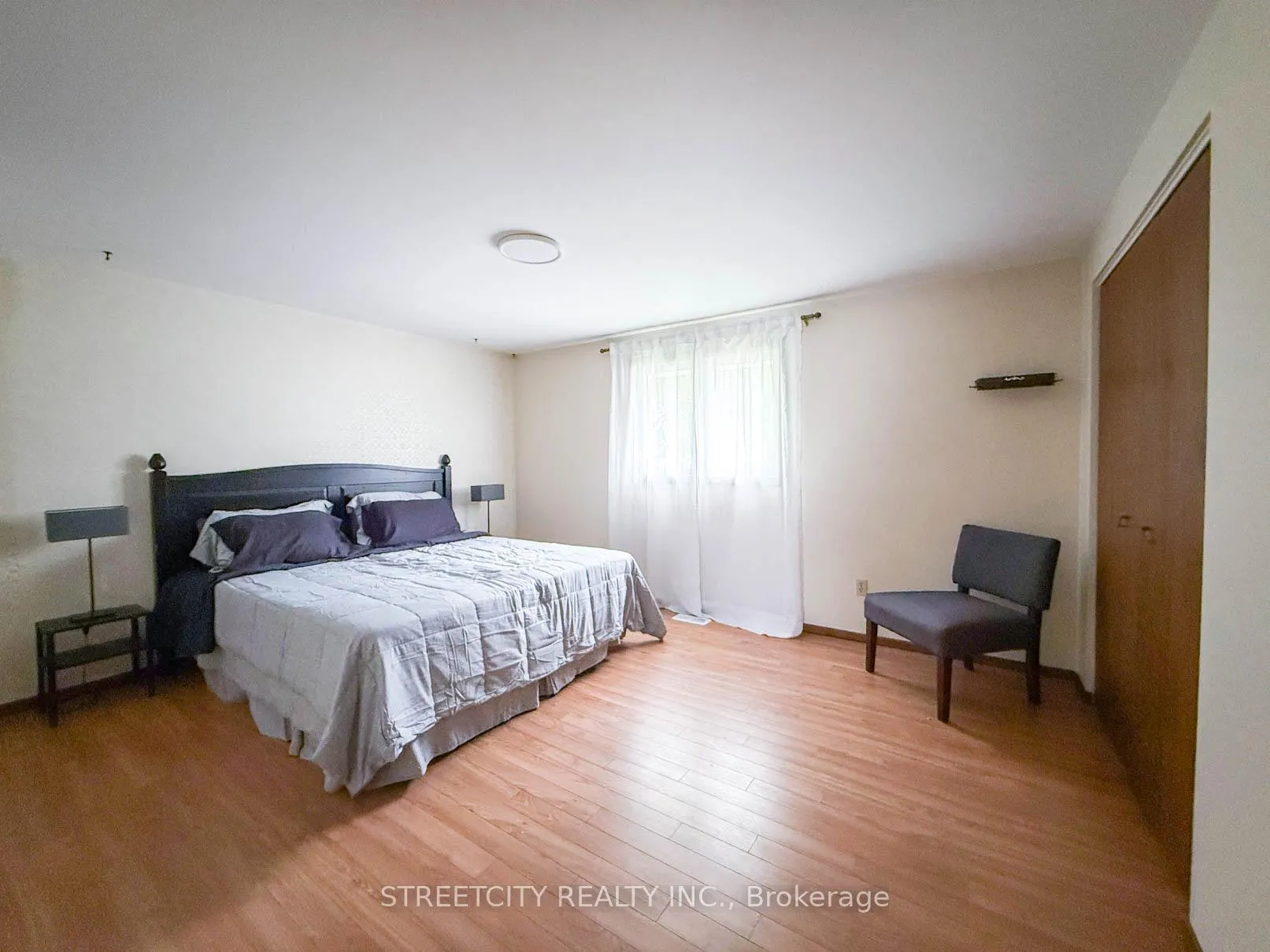 Photo 8 of 785 Ross Avenue, Sarnia — HOMEH