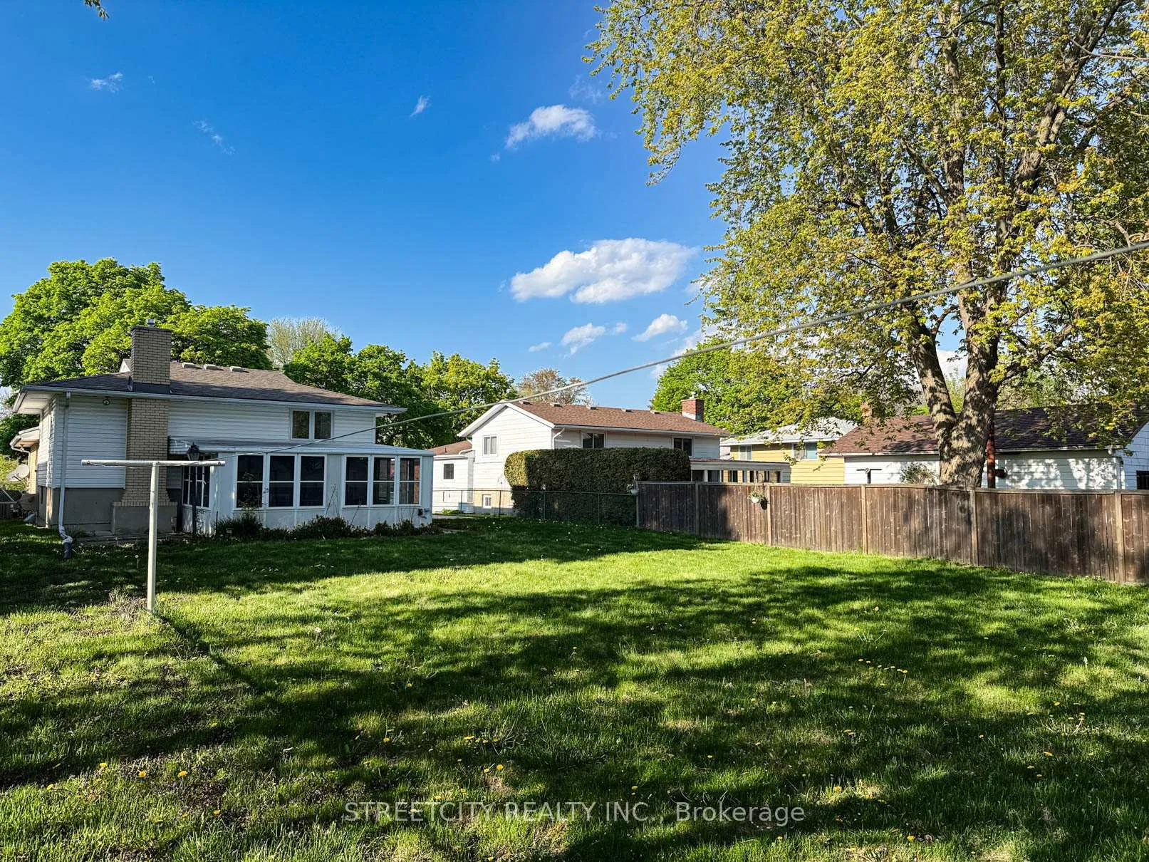 Photo 21 of 785 Ross Avenue, Sarnia — HOMEH