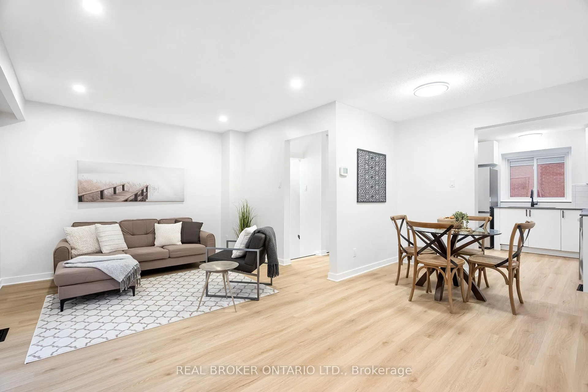 Photo 14 of Unit C, 477 Moodie Drive, Ottawa, Arbeatha Park — HOMEH