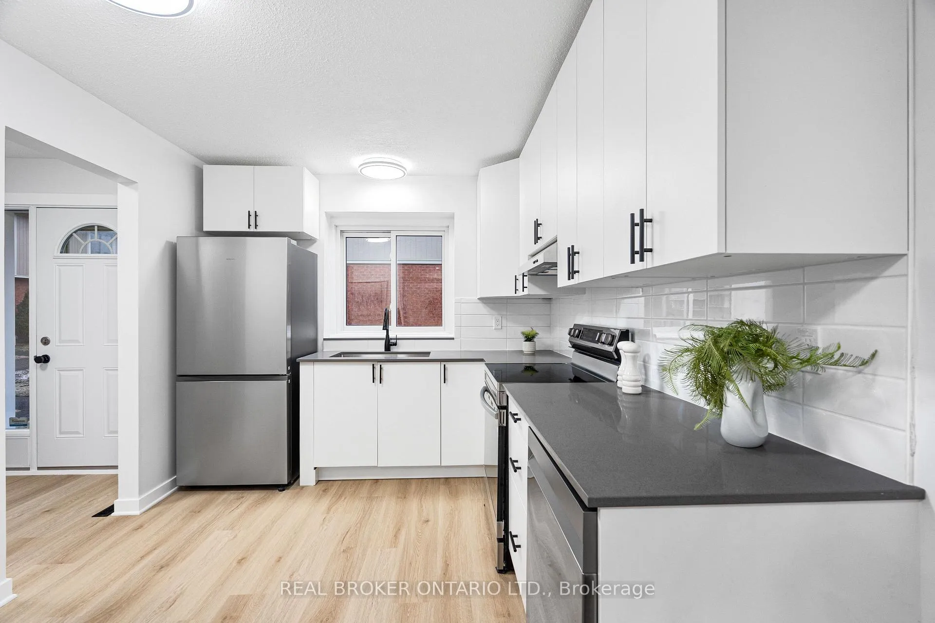 Photo 17 of Unit C, 477 Moodie Drive, Ottawa, Arbeatha Park — HOMEH