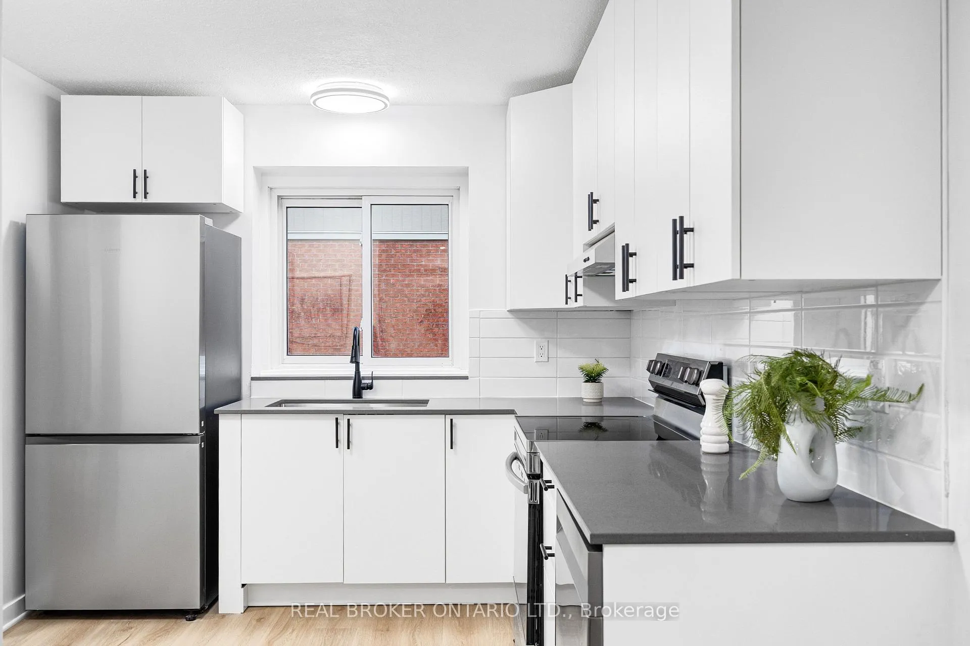 Photo 18 of Unit C, 477 Moodie Drive, Ottawa, Arbeatha Park — HOMEH