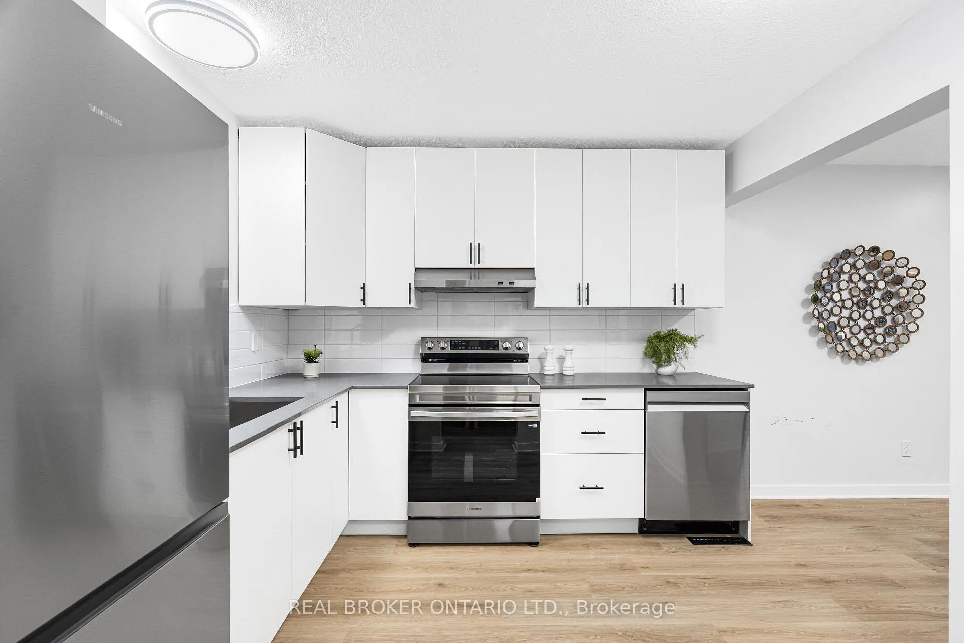Photo 21 of Unit C, 477 Moodie Drive, Ottawa, Arbeatha Park — HOMEH