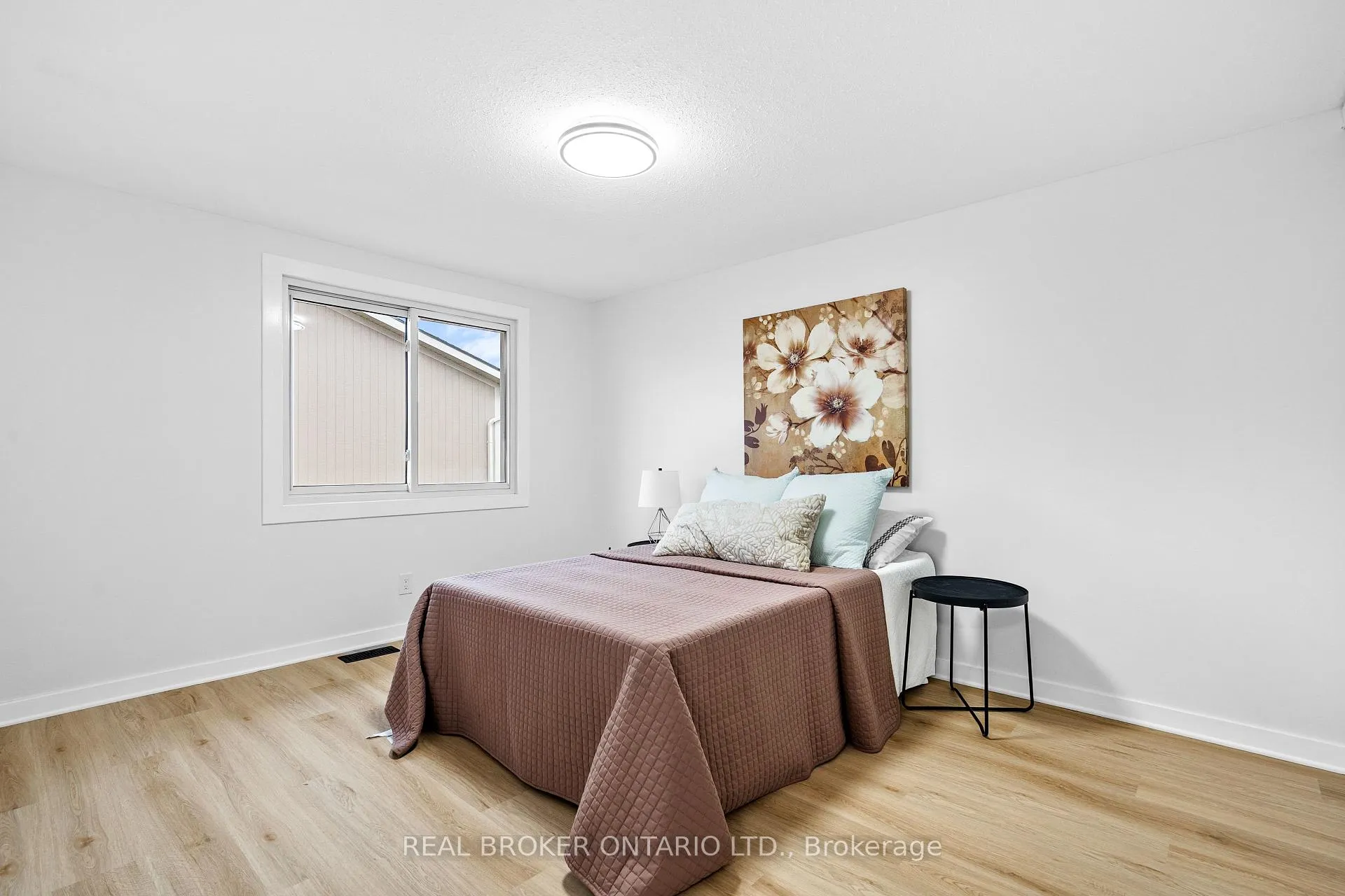 Photo 23 of Unit C, 477 Moodie Drive, Ottawa, Arbeatha Park — HOMEH