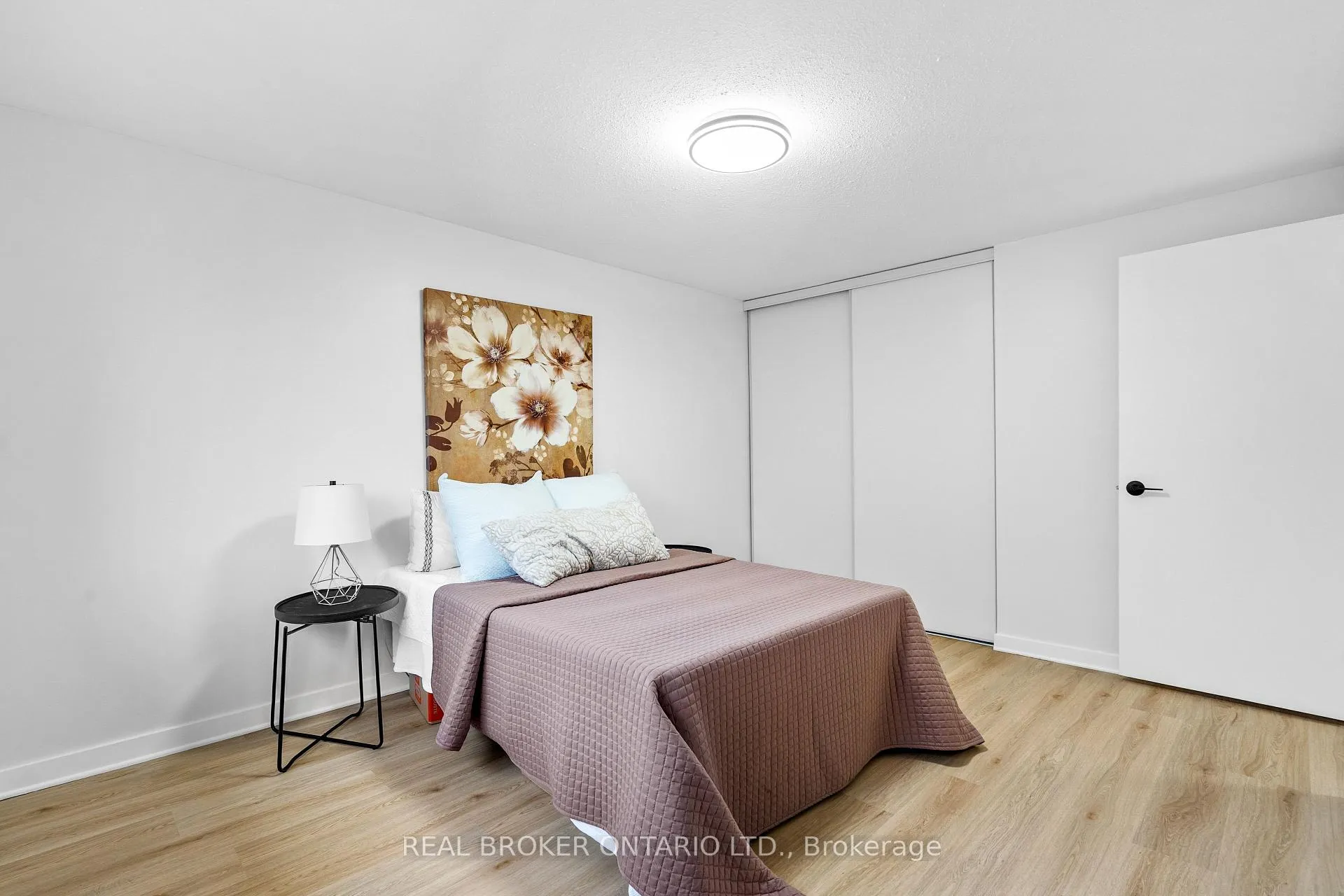 Photo 24 of Unit C, 477 Moodie Drive, Ottawa, Arbeatha Park — HOMEH