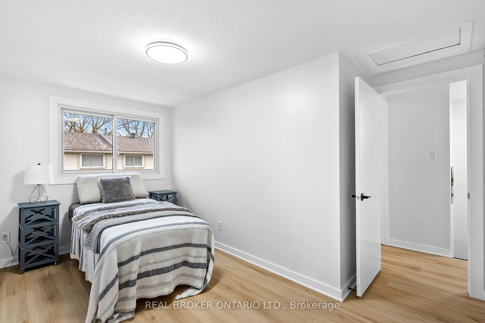 Photo 26 of Unit C, 477 Moodie Drive, Ottawa, Arbeatha Park — HOMEH