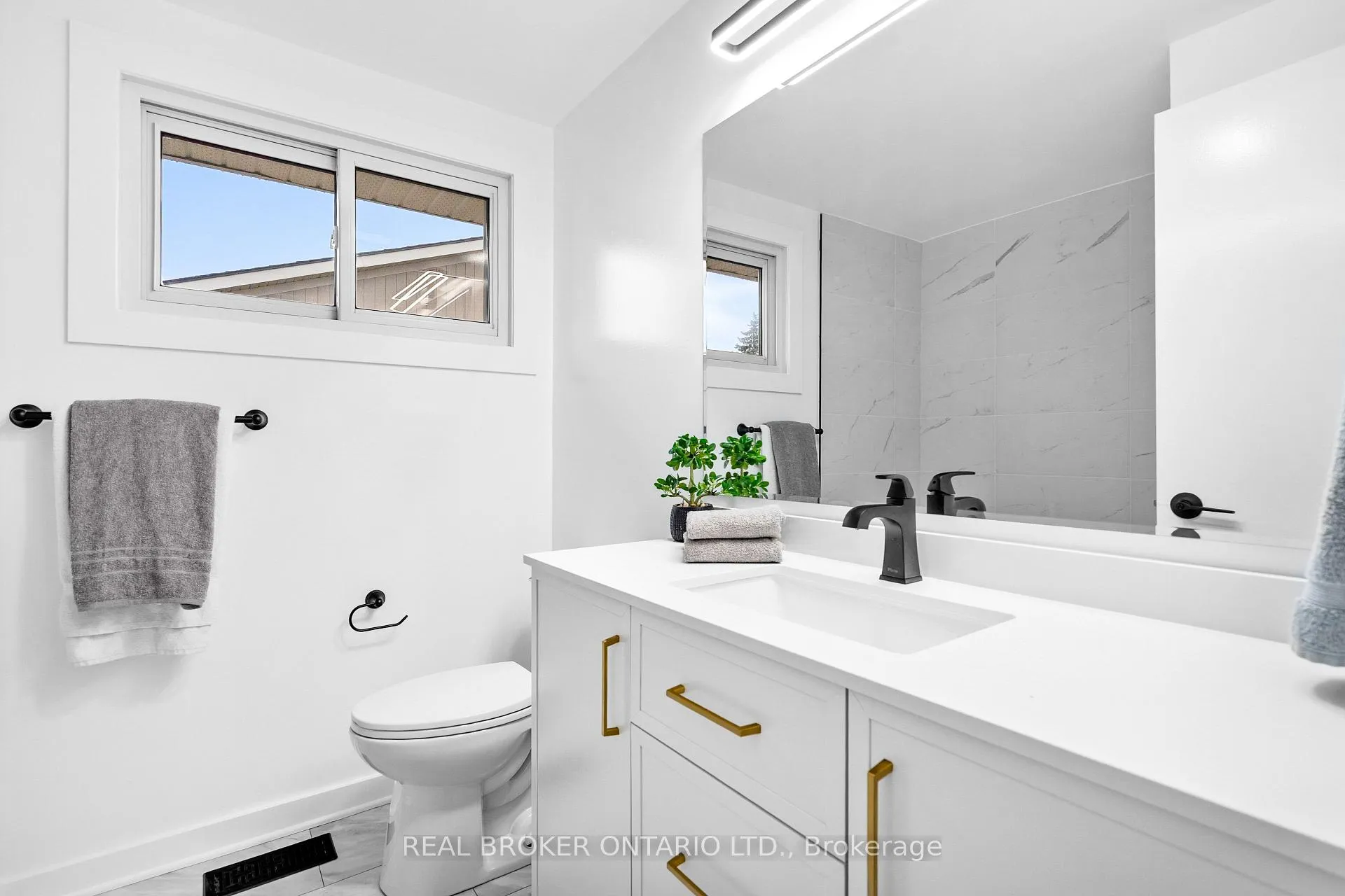 Photo 29 of Unit C, 477 Moodie Drive, Ottawa, Arbeatha Park — HOMEH