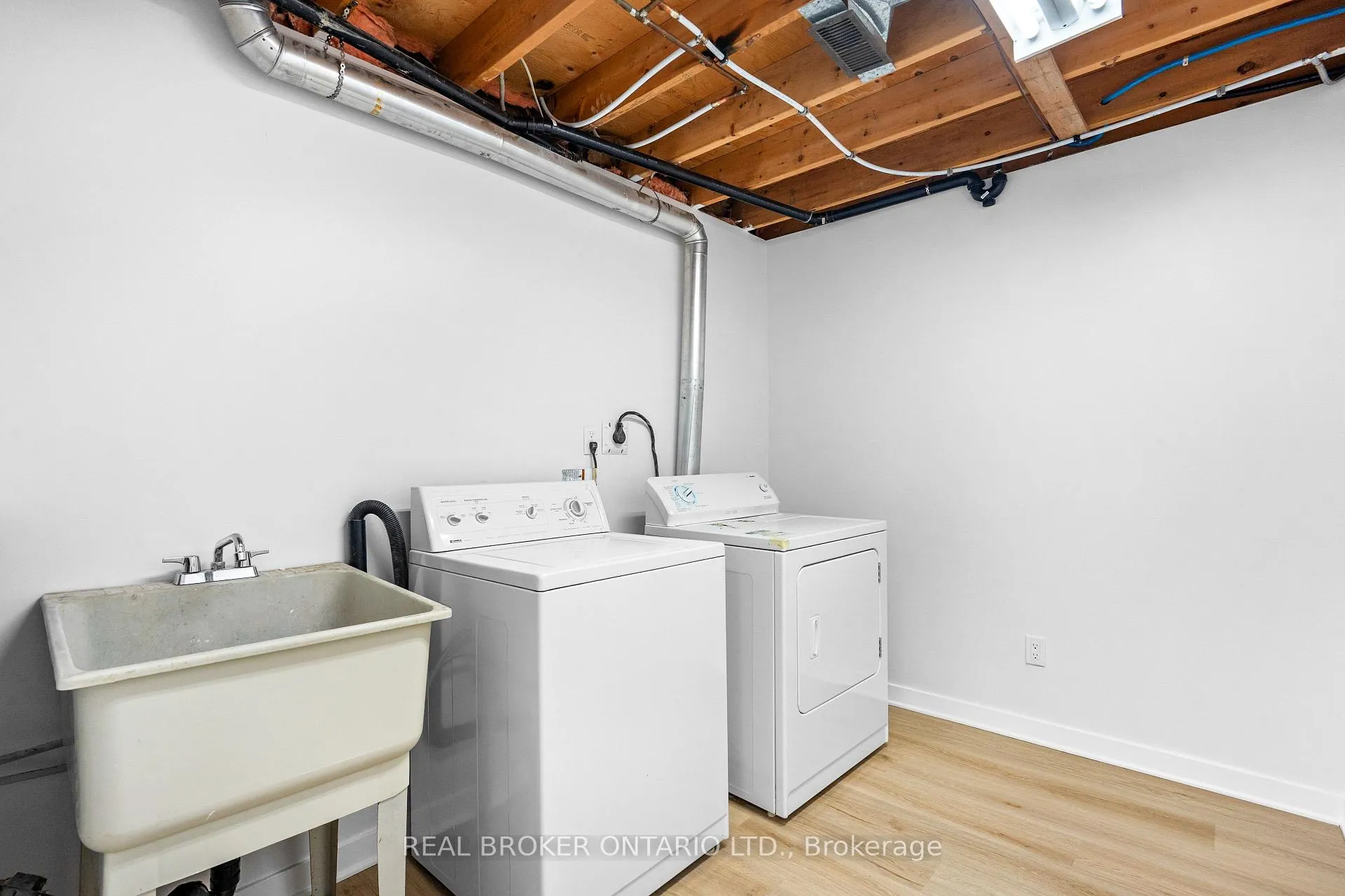 Photo 38 of Unit C, 477 Moodie Drive, Ottawa, Arbeatha Park — HOMEH