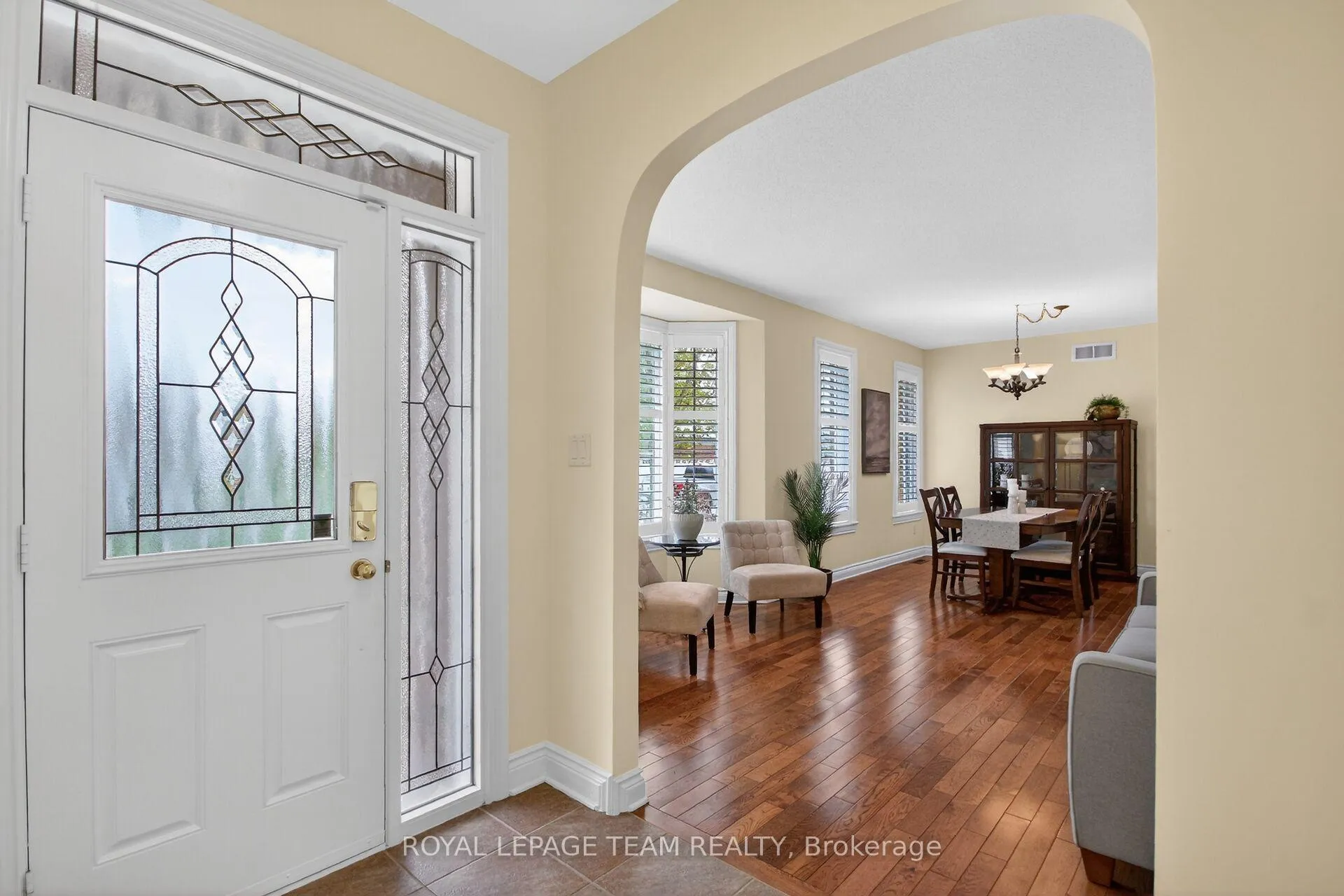 Photo 5 of 259 Cairnsmore Circle, Ottawa, Barrhaven - Stonebridge — HOMEH