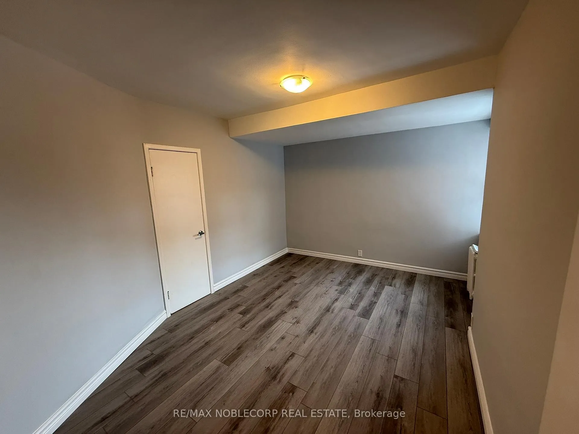 Photo 9 of Unit 212, 1315 Bayview Avenue, Toronto, Leaside — HOMEH