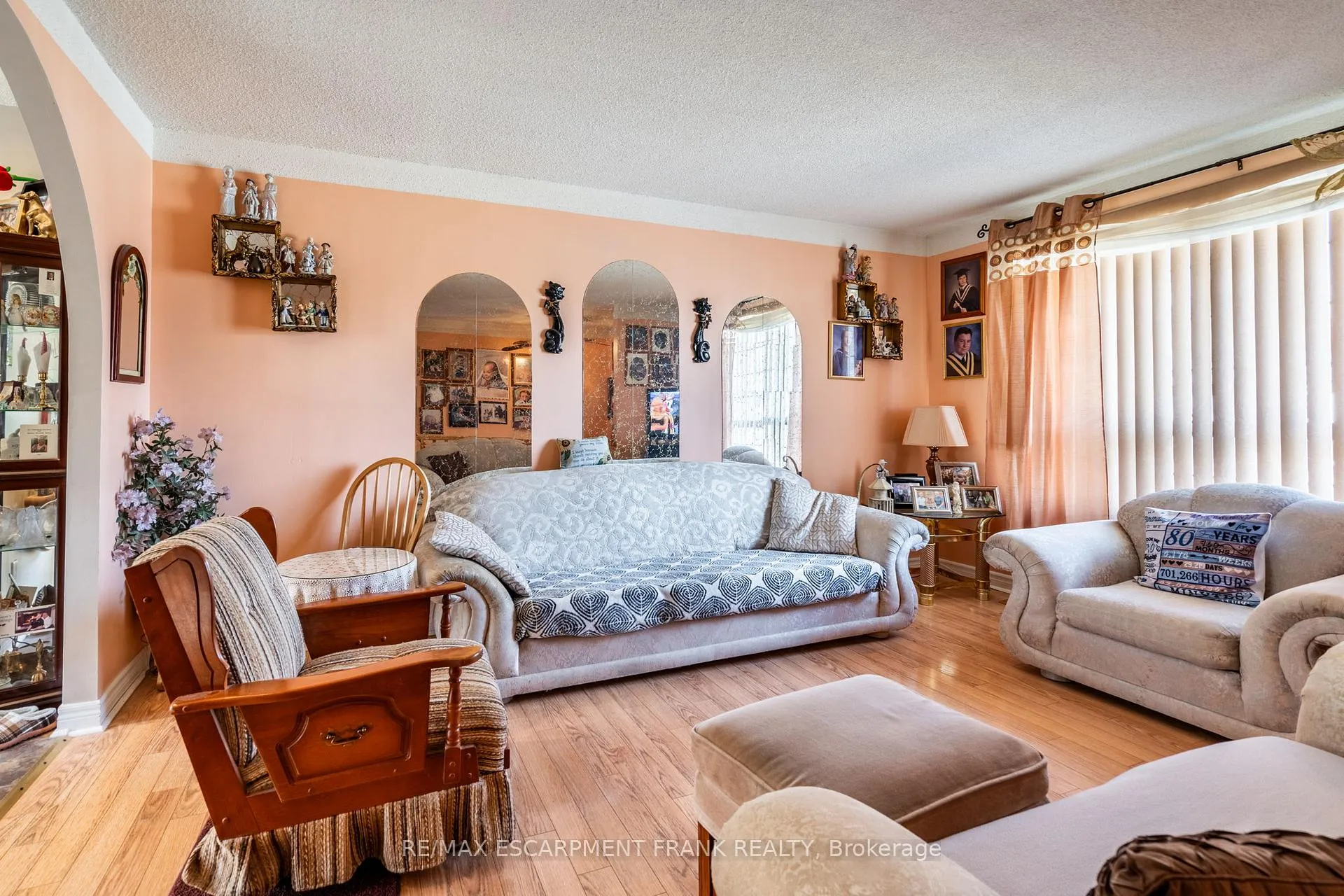 Photo 8 of 75 Hanover Place, Hamilton, Vincent — HOMEH