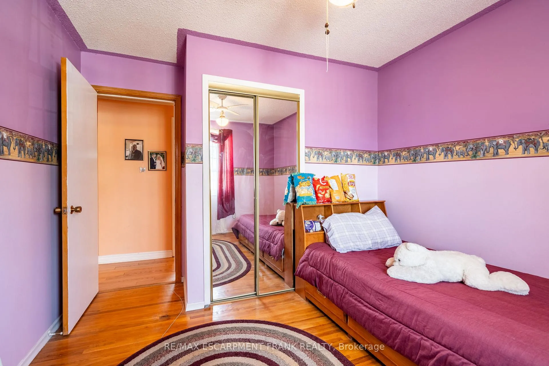 Photo 21 of 75 Hanover Place, Hamilton, Vincent — HOMEH