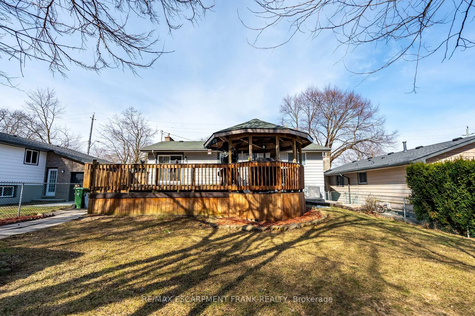 Photo 38 of 75 Hanover Place, Hamilton, Vincent — HOMEH