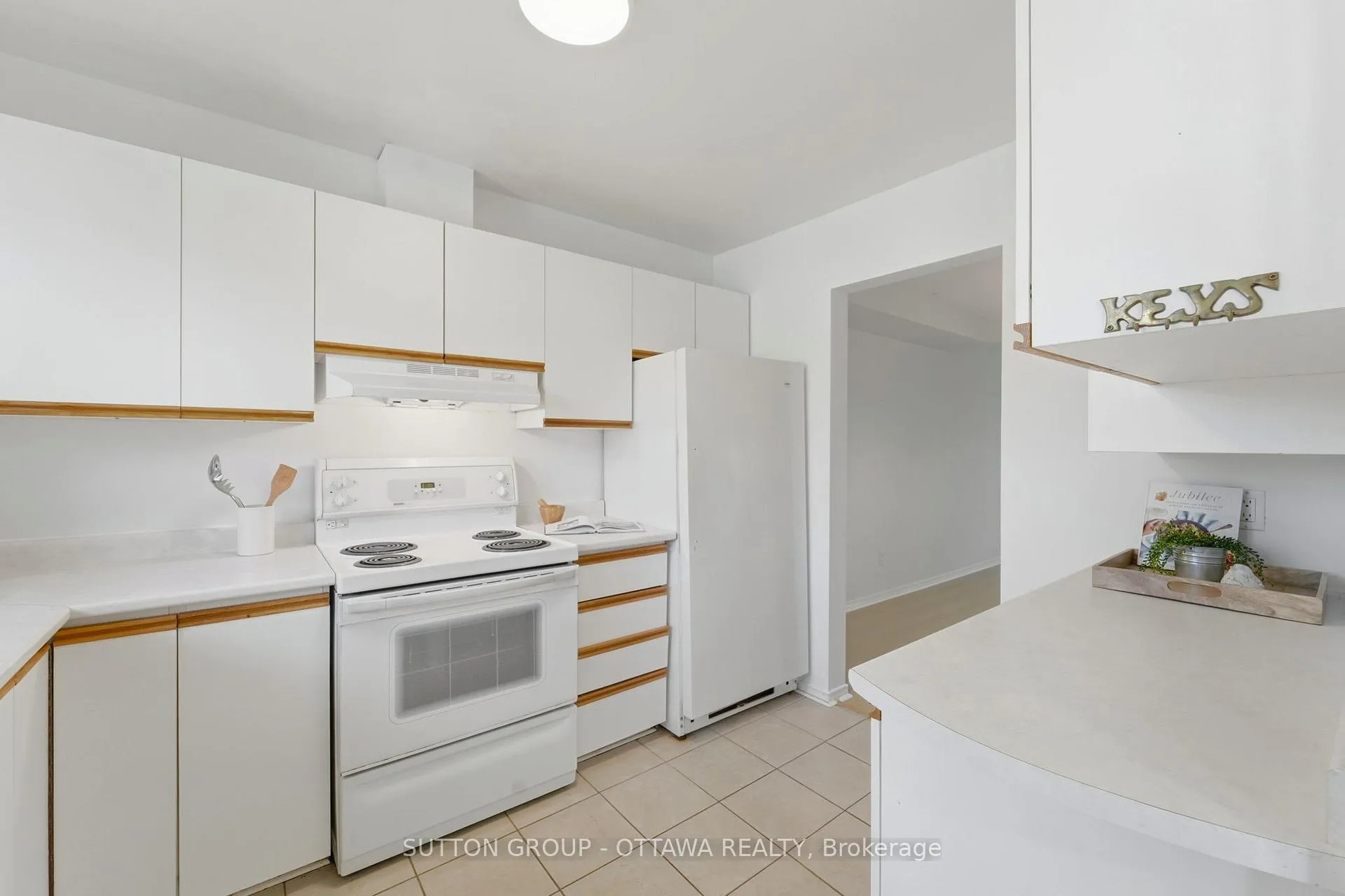 Photo 8 of Unit 54, 920 Dynes Road, Ottawa, Carleton Square — HOMEH