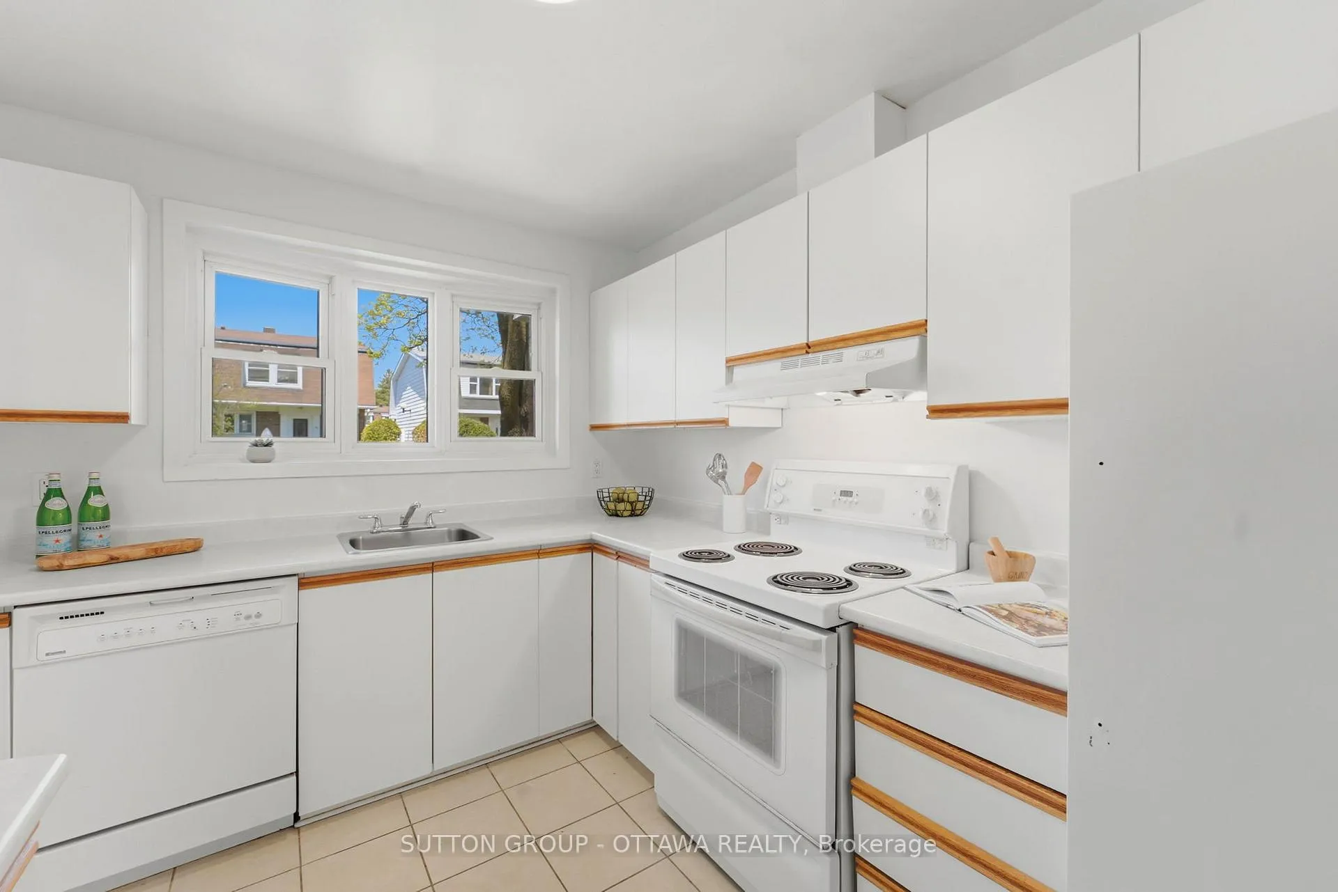 Photo 11 of Unit 54, 920 Dynes Road, Ottawa, Carleton Square — HOMEH