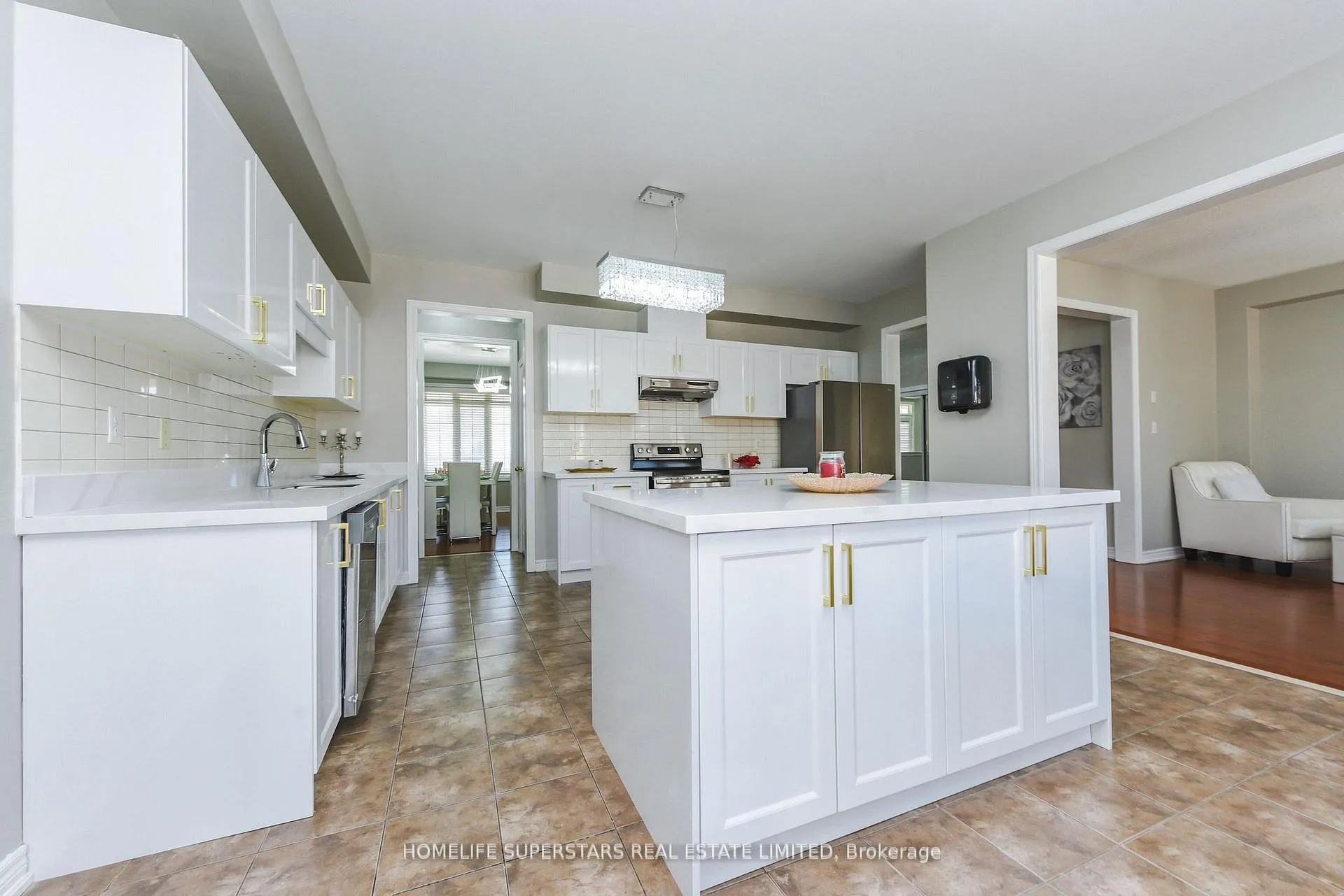 Photo 13 of 5 Amy Avenue, Brampton, Bram East — HOMEH
