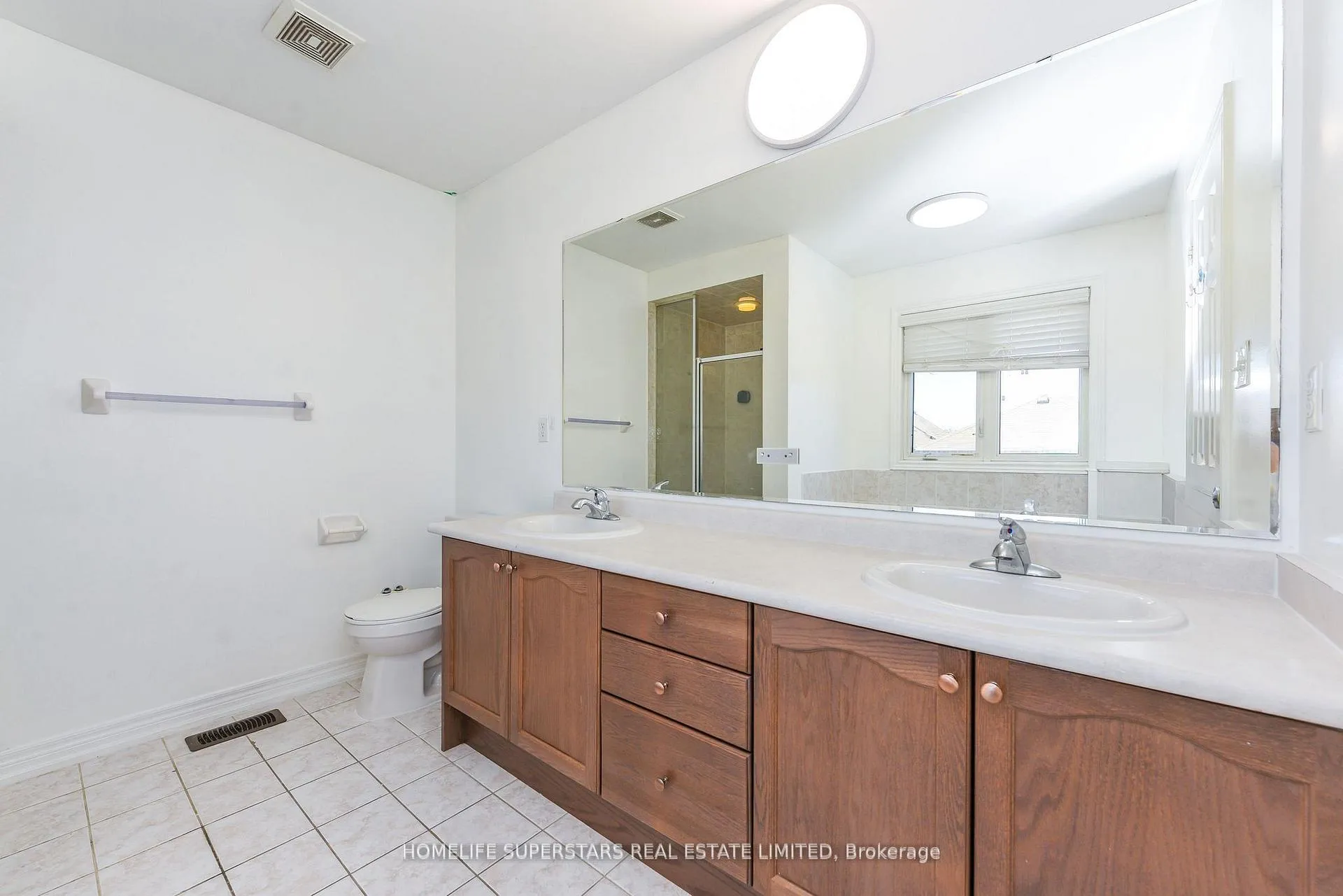 Photo 32 of 5 Amy Avenue, Brampton, Bram East — HOMEH