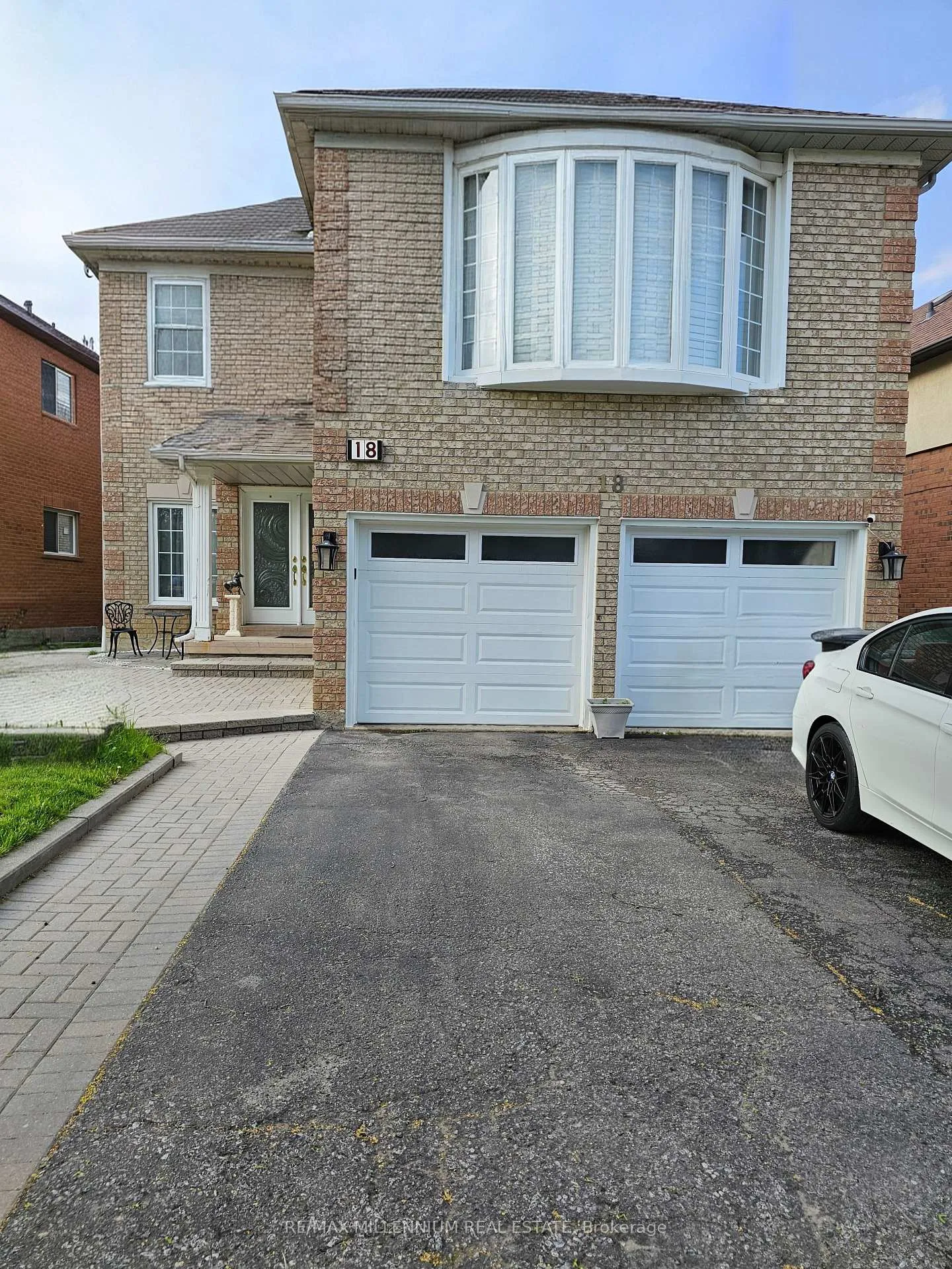 Photo 1 of 18 Red Stag Road, Brampton, Sandringham-Wellington — HOMEH