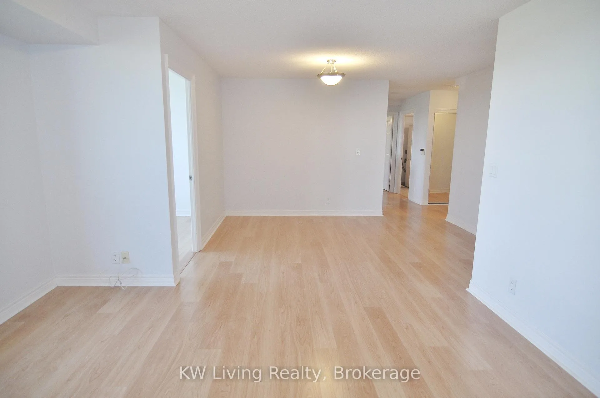 Photo 5 of Unit 1016, 33 Cox Boulevard, Markham, Unionville — HOMEH