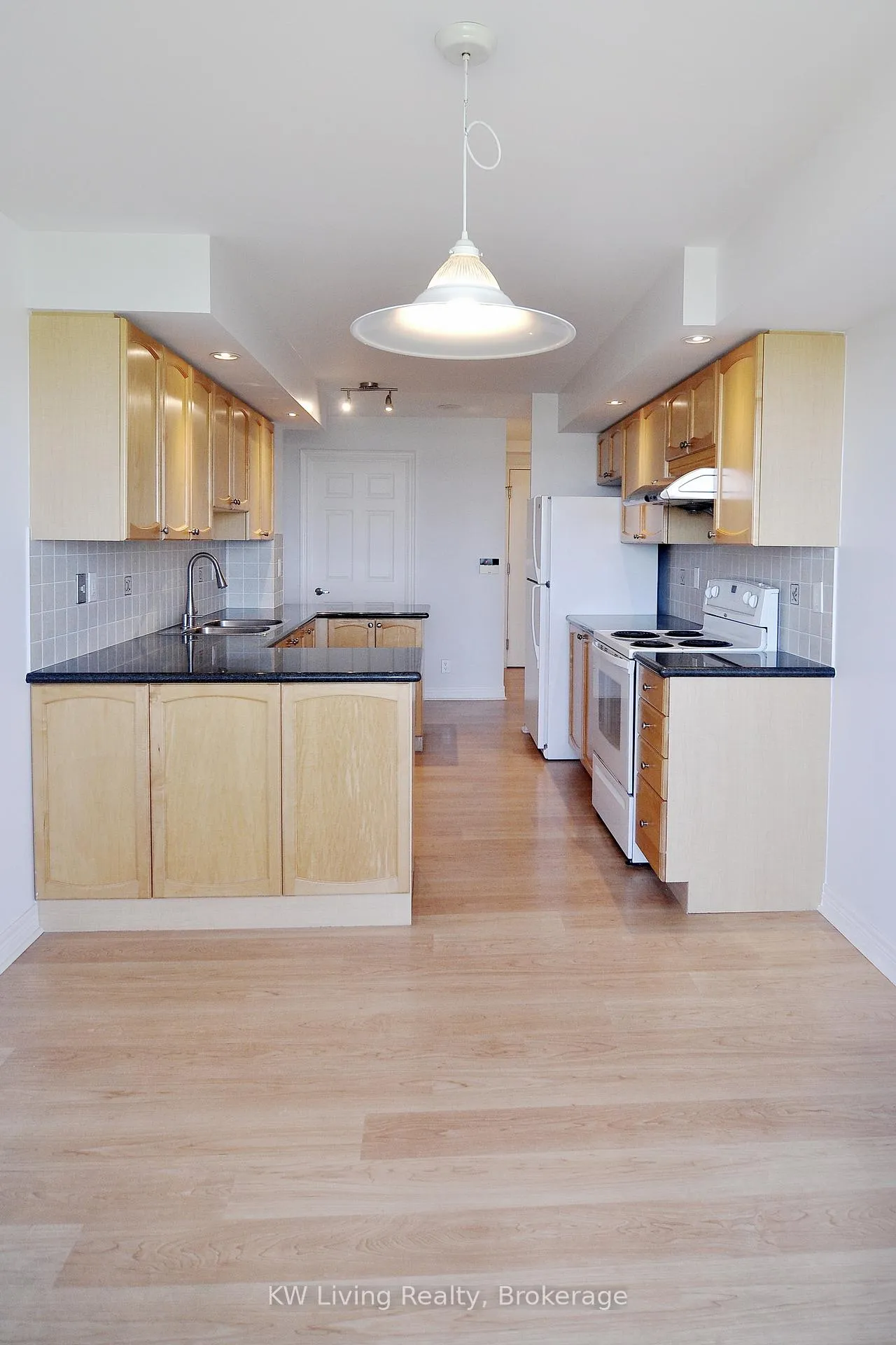 Photo 11 of Unit 1016, 33 Cox Boulevard, Markham, Unionville — HOMEH