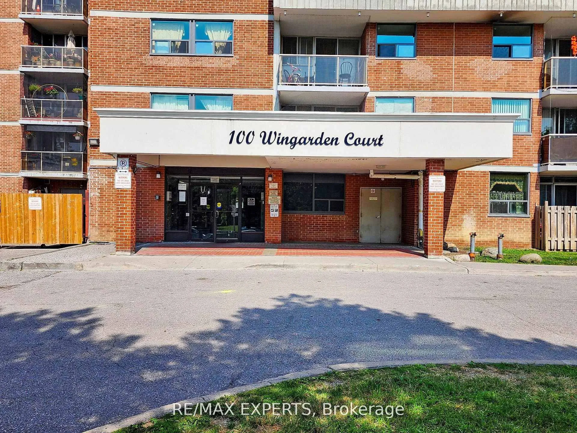 Front of Unit 410, 100 Wingarden Court