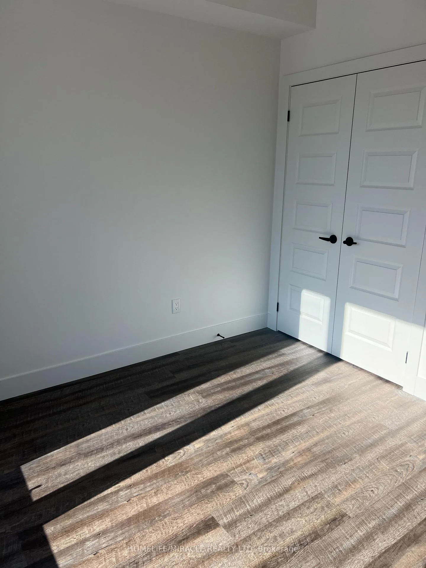 Photo 2 of 107 Roger St #410, Waterloo, Uptown Waterloo — HOMEH