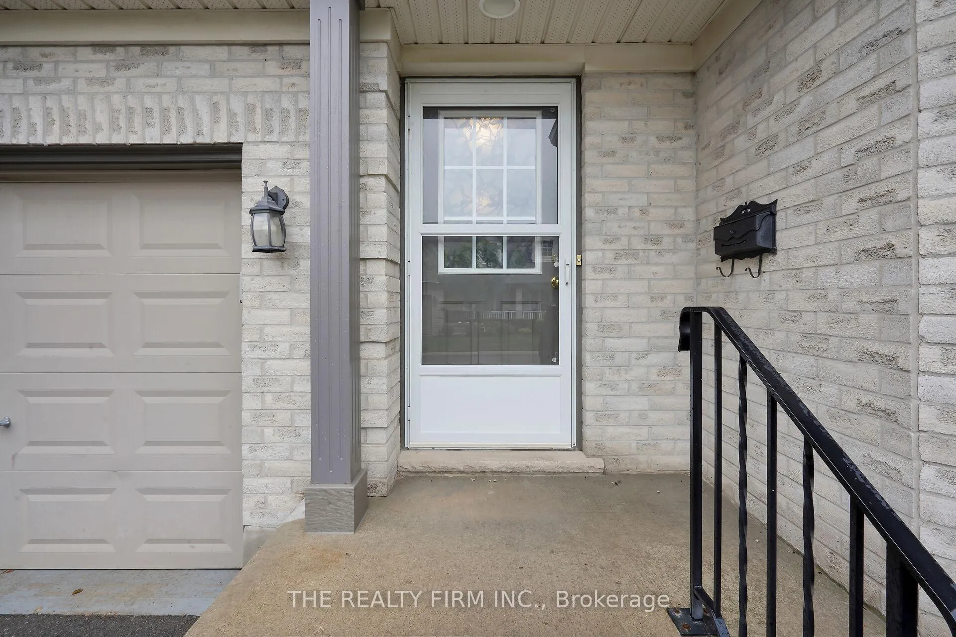Photo 5 of Unit 17, 20 Windemere Place, St. Thomas — HOMEH