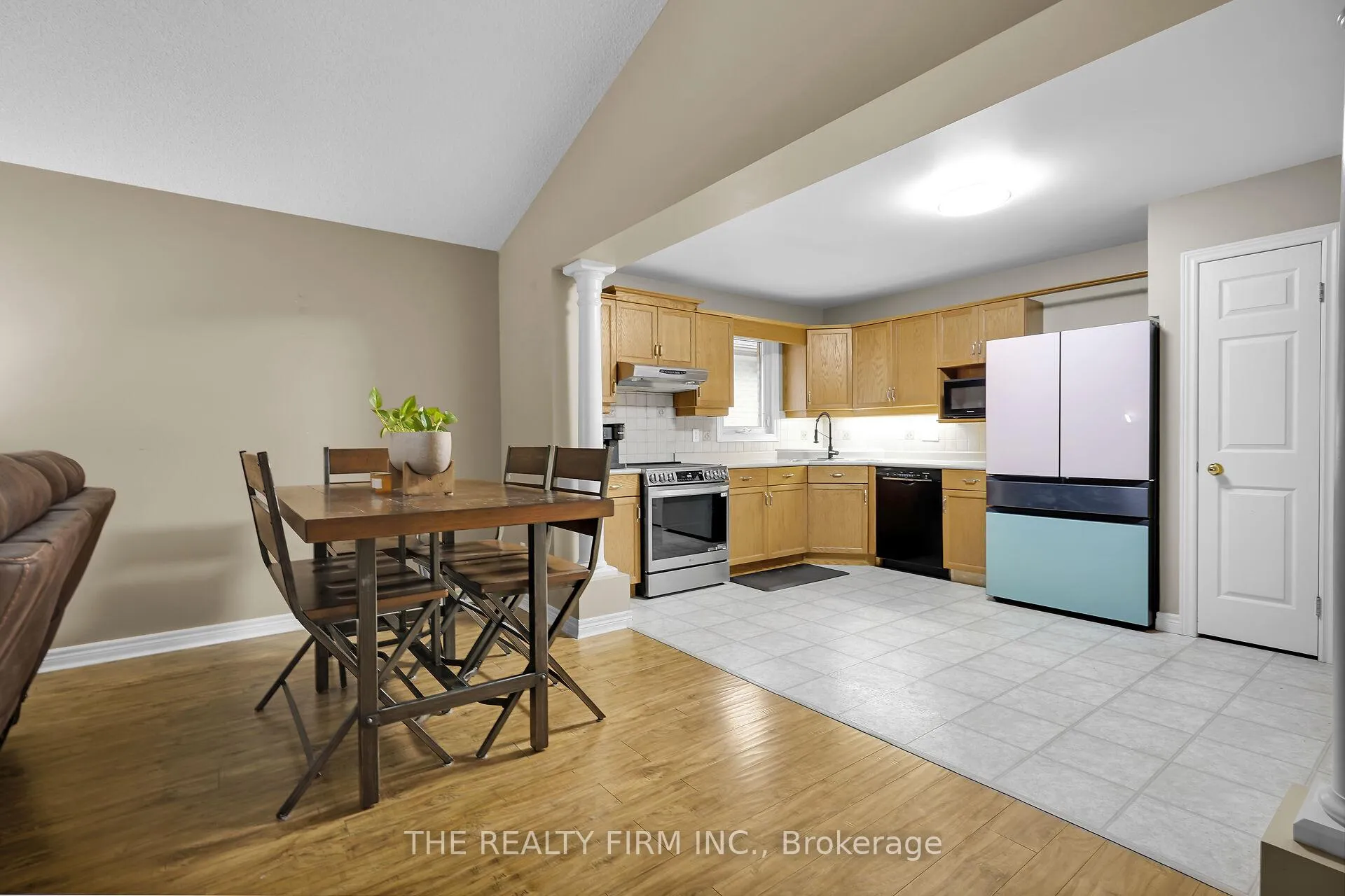 Photo 15 of Unit 17, 20 Windemere Place, St. Thomas — HOMEH