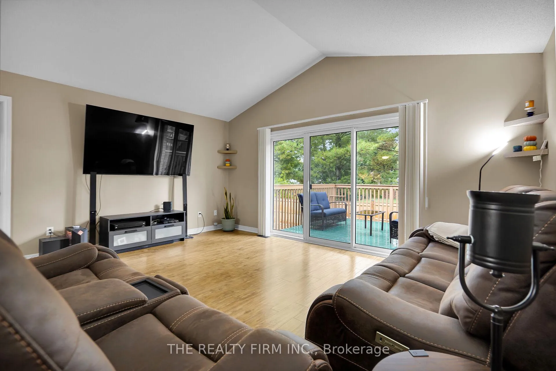 Photo 17 of Unit 17, 20 Windemere Place, St. Thomas — HOMEH