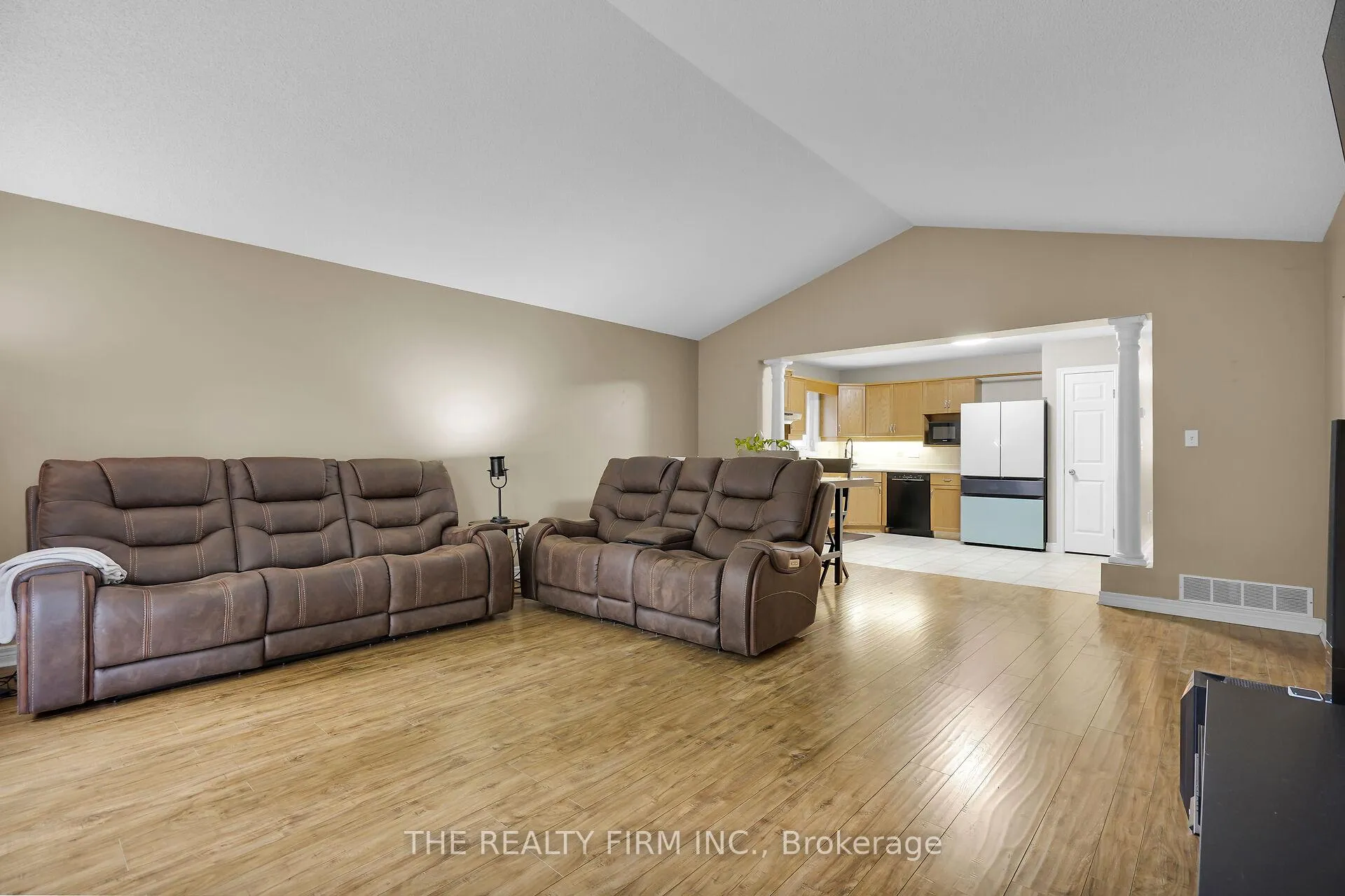 Photo 19 of Unit 17, 20 Windemere Place, St. Thomas — HOMEH