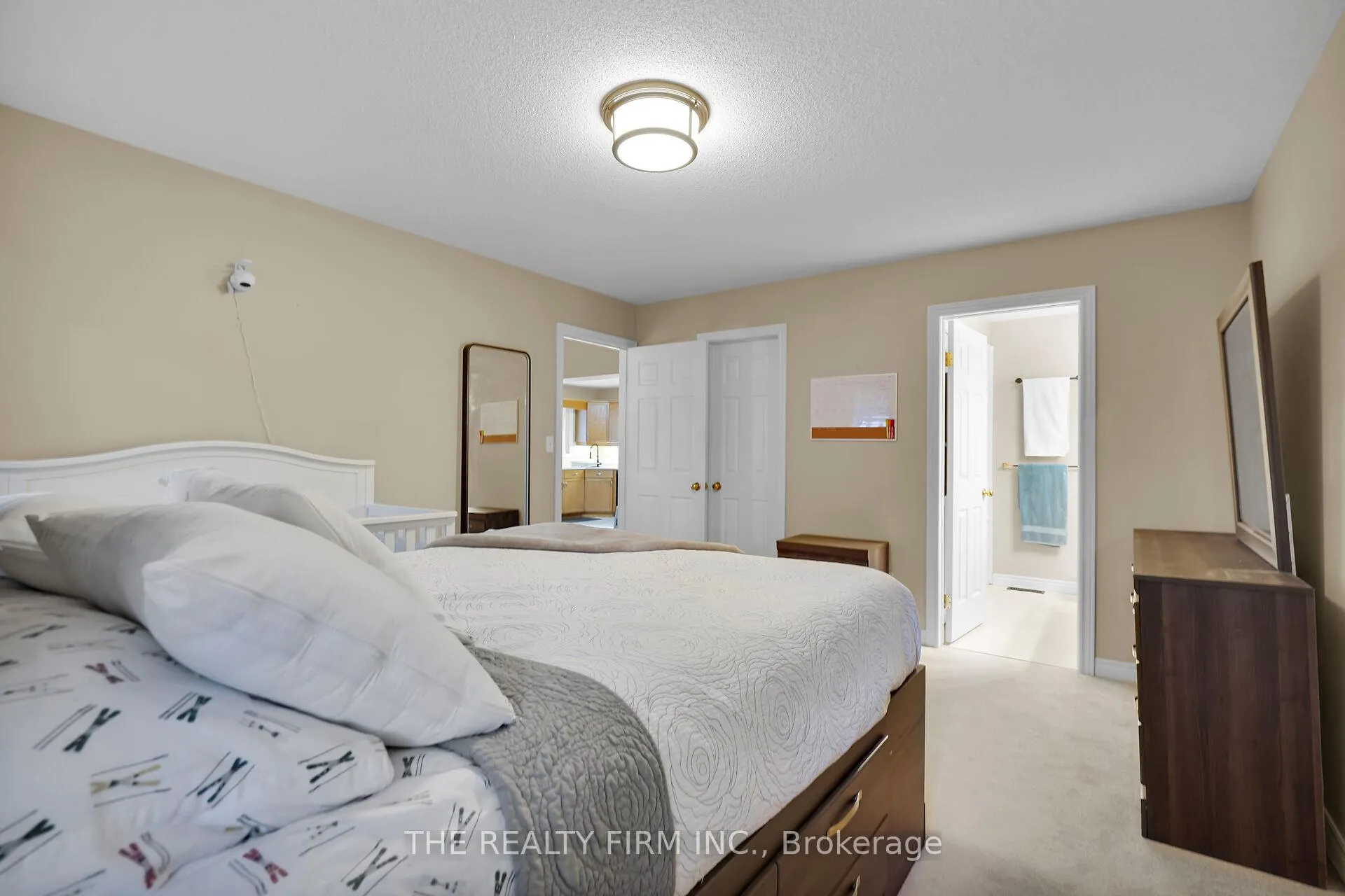 Photo 23 of Unit 17, 20 Windemere Place, St. Thomas — HOMEH
