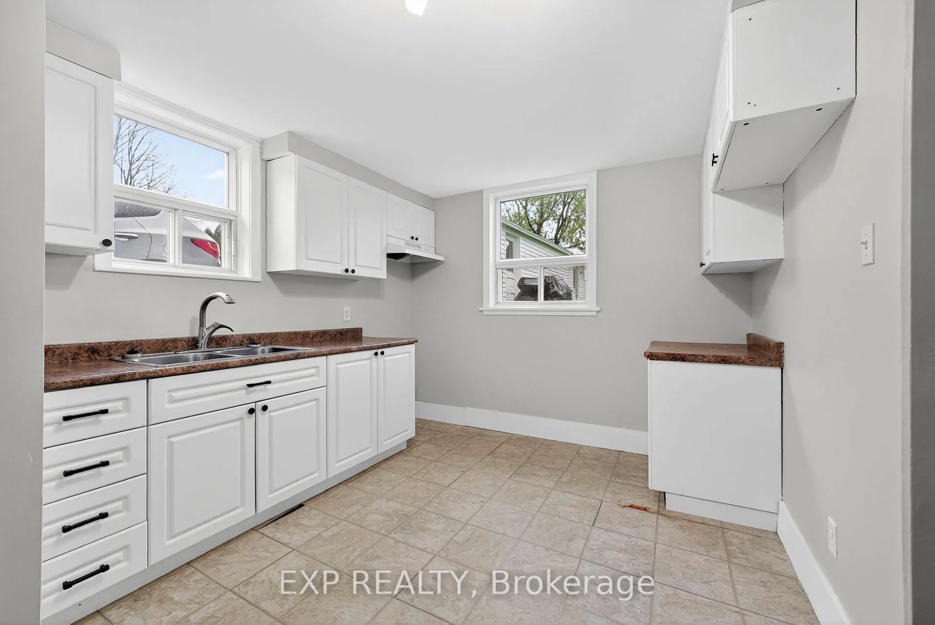 Photo 3 of 1210-1212 Bedford Street, Cornwall — HOMEH