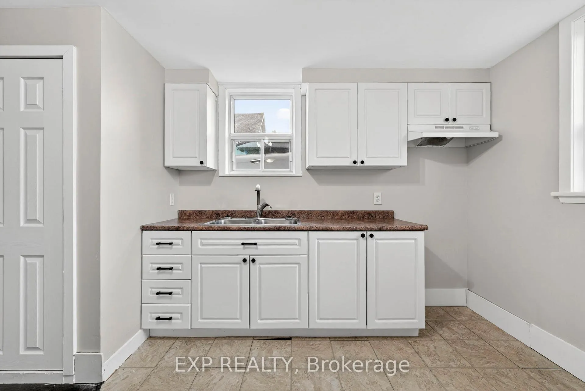 Photo 4 of 1210-1212 Bedford Street, Cornwall — HOMEH