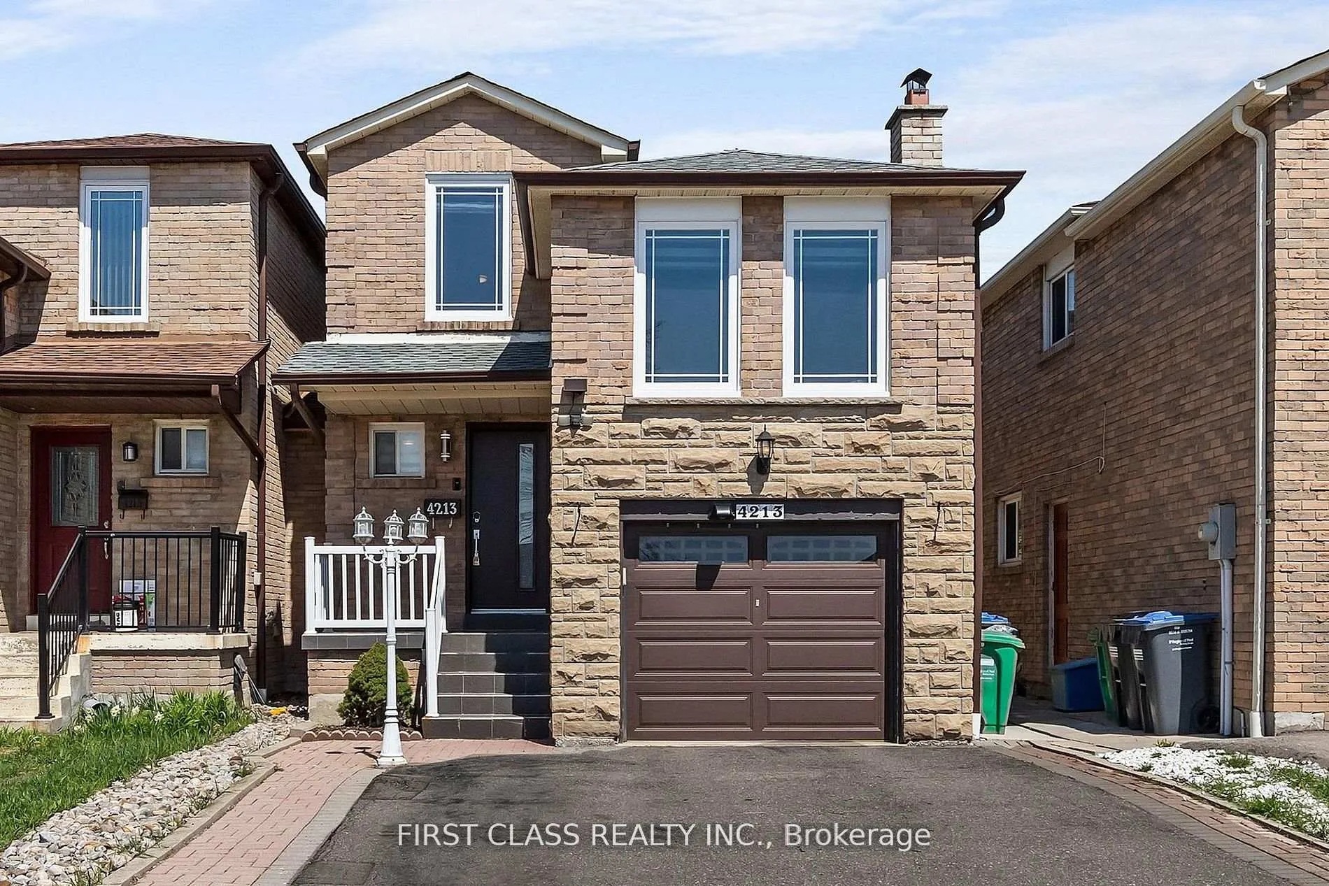 Front of 4213 Beacon Lane