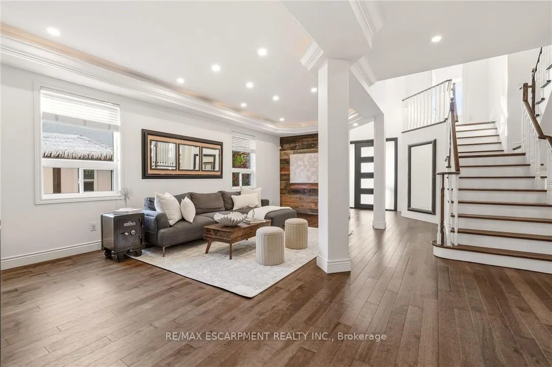 Photo 10 of 2091 Willhaven Trail, Oakville, Westmount — HOMEH