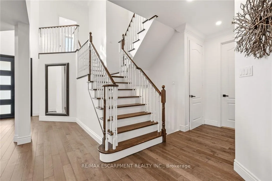 Photo 11 of 2091 Willhaven Trail, Oakville, Westmount — HOMEH