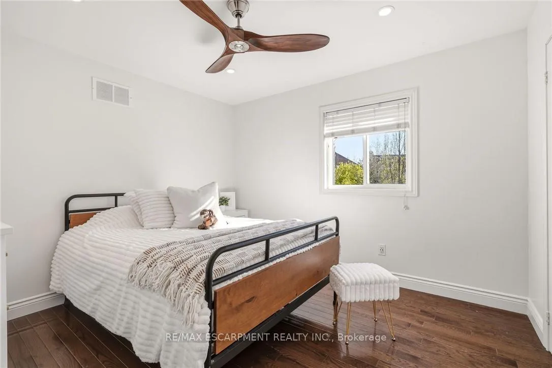 Photo 19 of 2091 Willhaven Trail, Oakville, Westmount — HOMEH