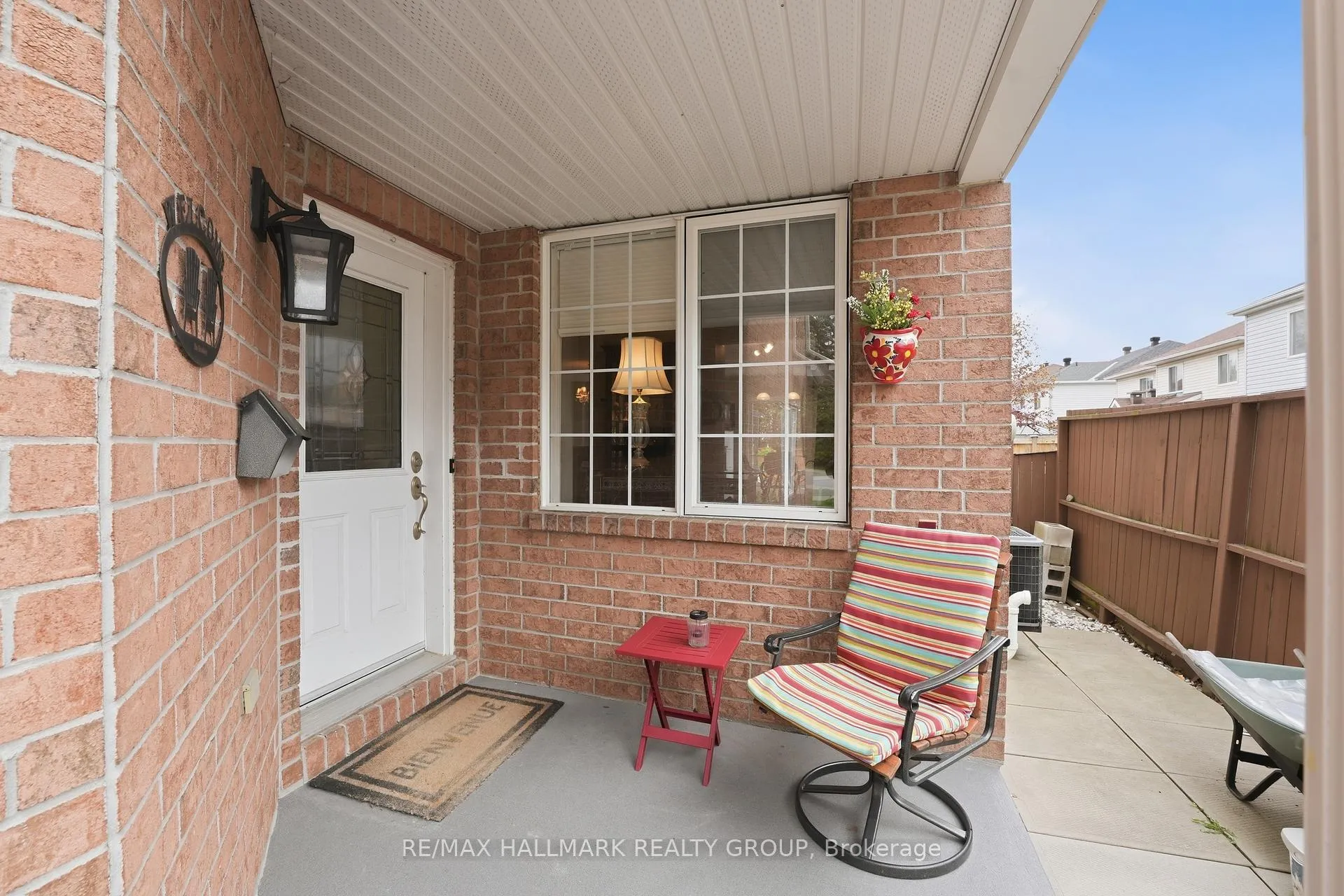 Photo 3 of 36 Palmadeo Drive, Ottawa, Barrhaven - Longfields — HOMEH