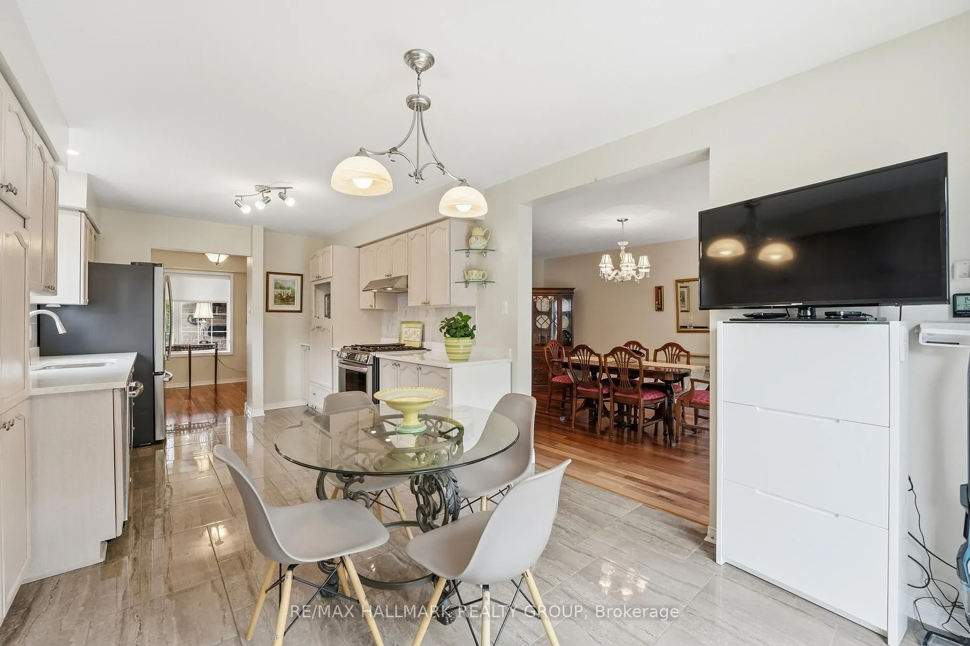 Photo 19 of 36 Palmadeo Drive, Ottawa, Barrhaven - Longfields — HOMEH