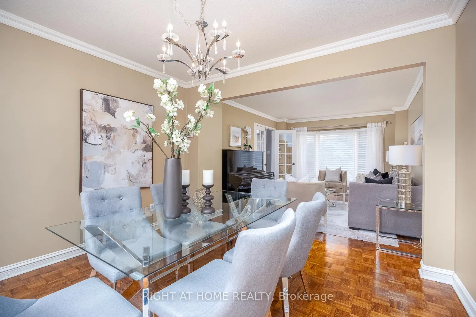 Photo 17 of 41 Christie Drive, Brampton, Snelgrove — HOMEH