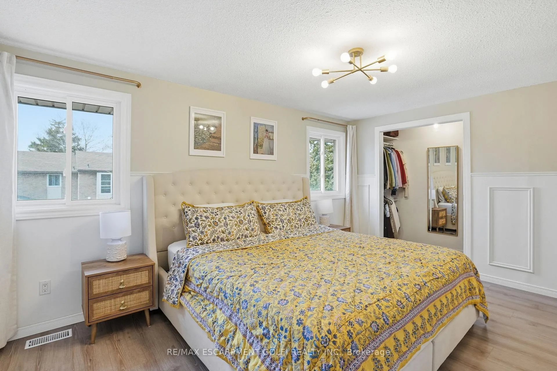 Photo 15 of Unit 17, 660 Oxford Road, Burlington, Roseland — HOMEH