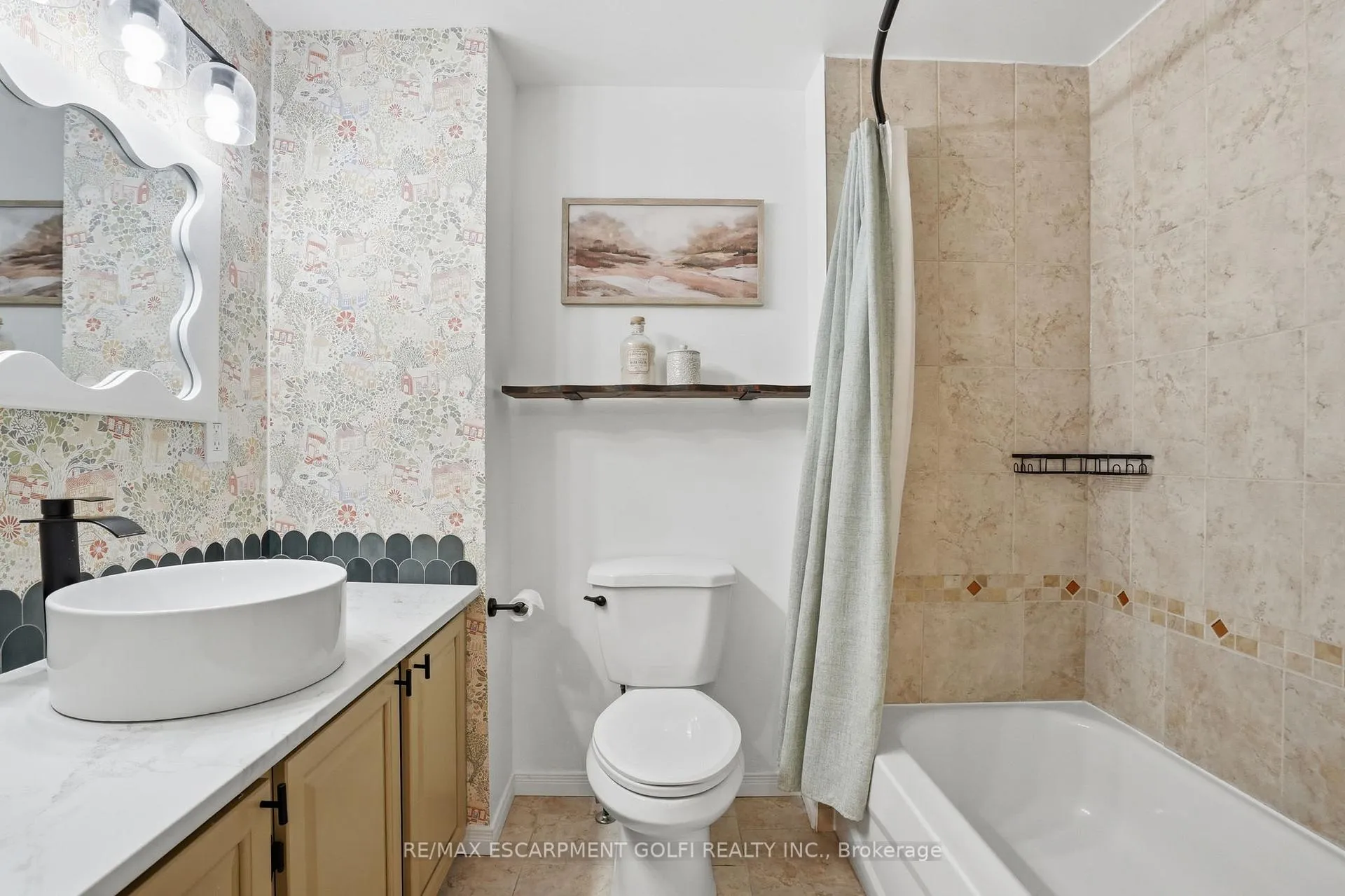 Photo 22 of Unit 17, 660 Oxford Road, Burlington, Roseland — HOMEH