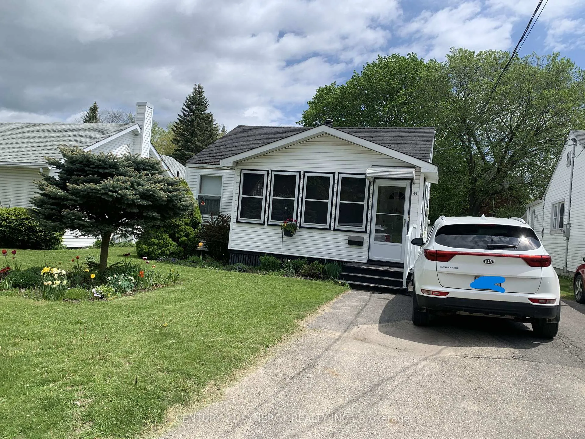 Photo 1 of 45 Abel Street, Smiths Falls — HOMEH