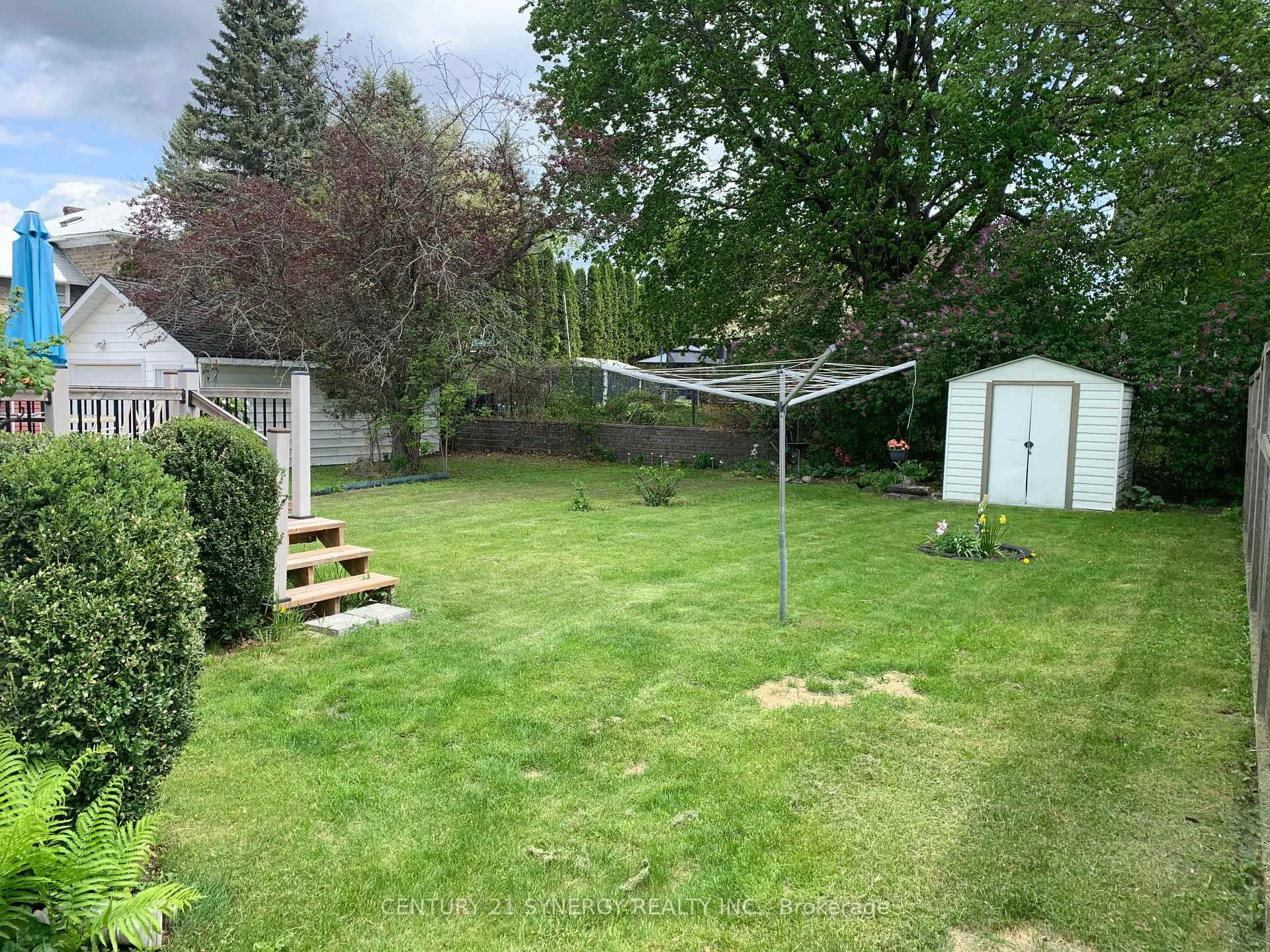 Photo 2 of 45 Abel Street, Smiths Falls — HOMEH