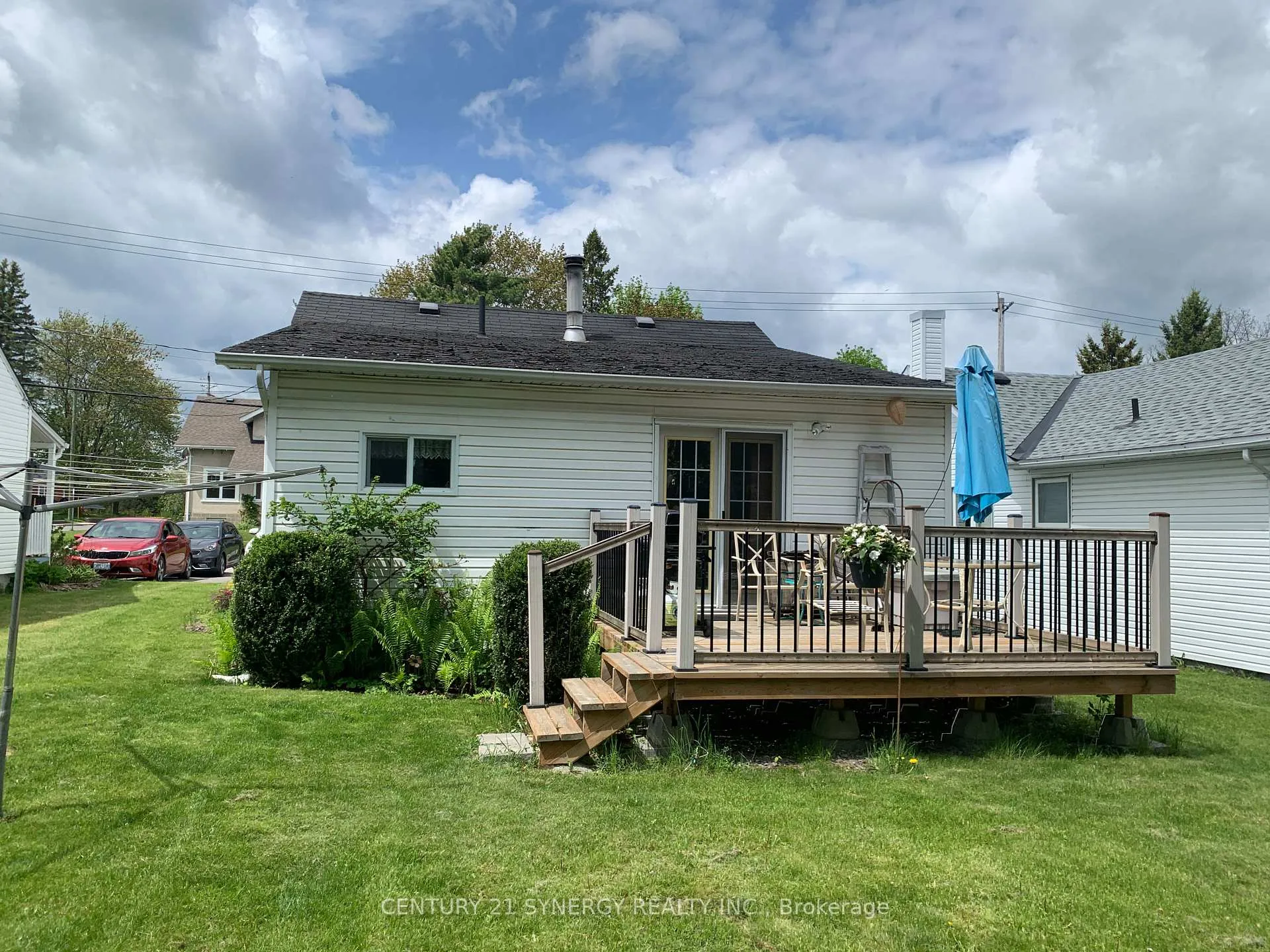 Photo 4 of 45 Abel Street, Smiths Falls — HOMEH
