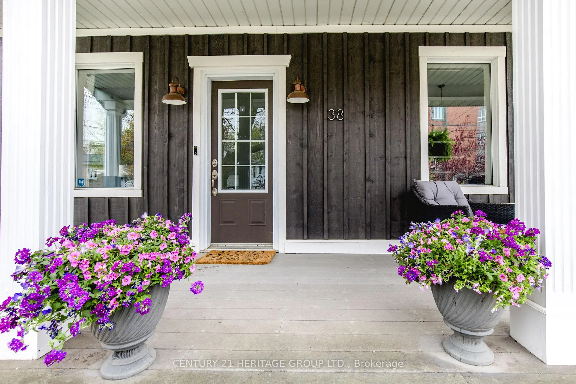 Photo 5 of 38 Dale Drive, New Tecumseth, Beeton — HOMEH