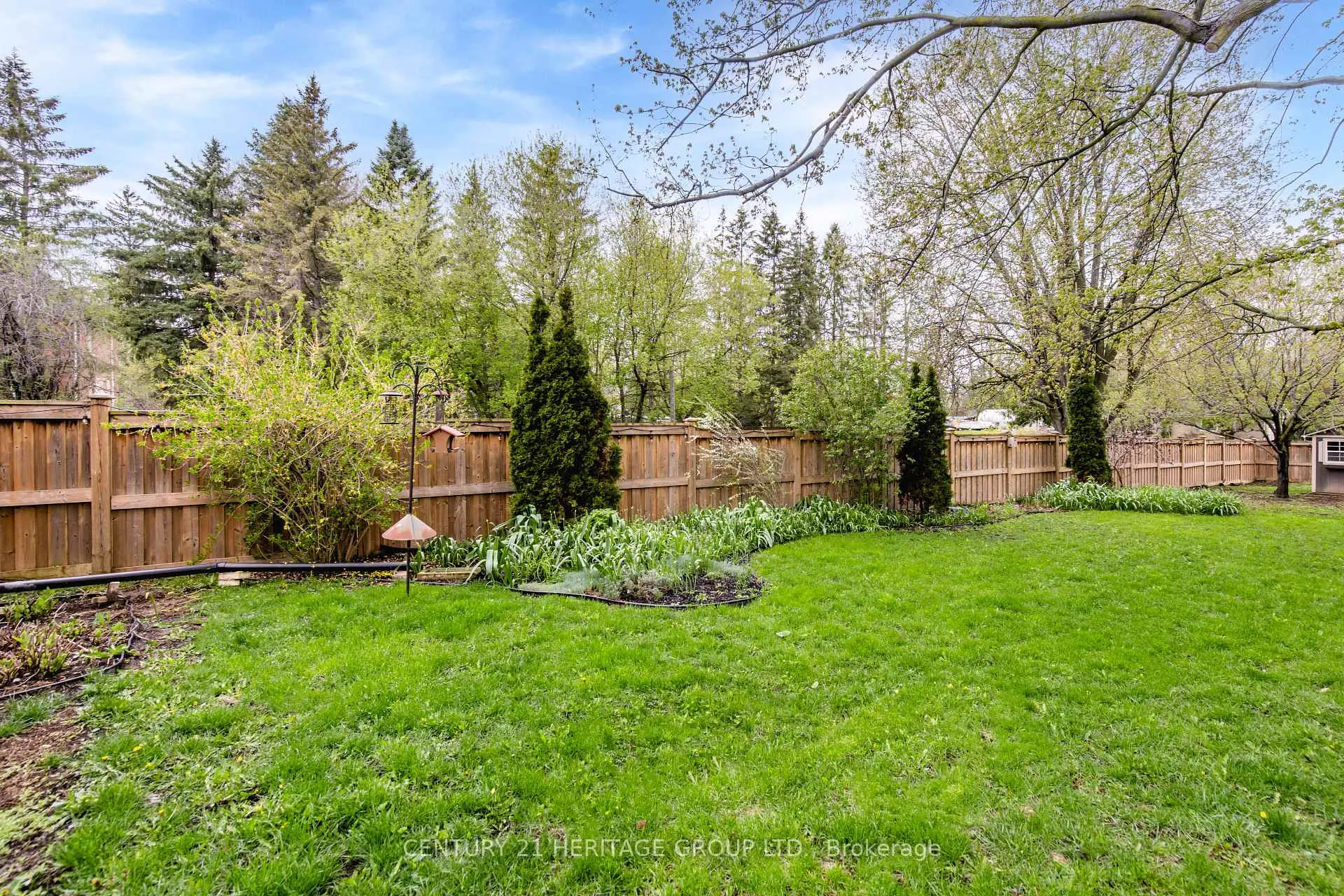Photo 42 of 38 Dale Drive, New Tecumseth, Beeton — HOMEH
