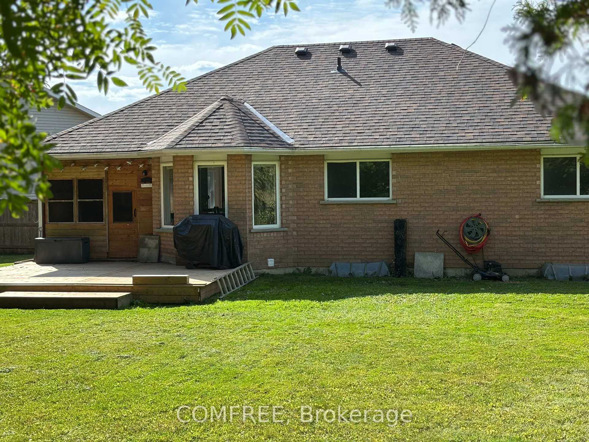 Photo 5 of 25 Mcgregor Court, Southgate — HOMEH
