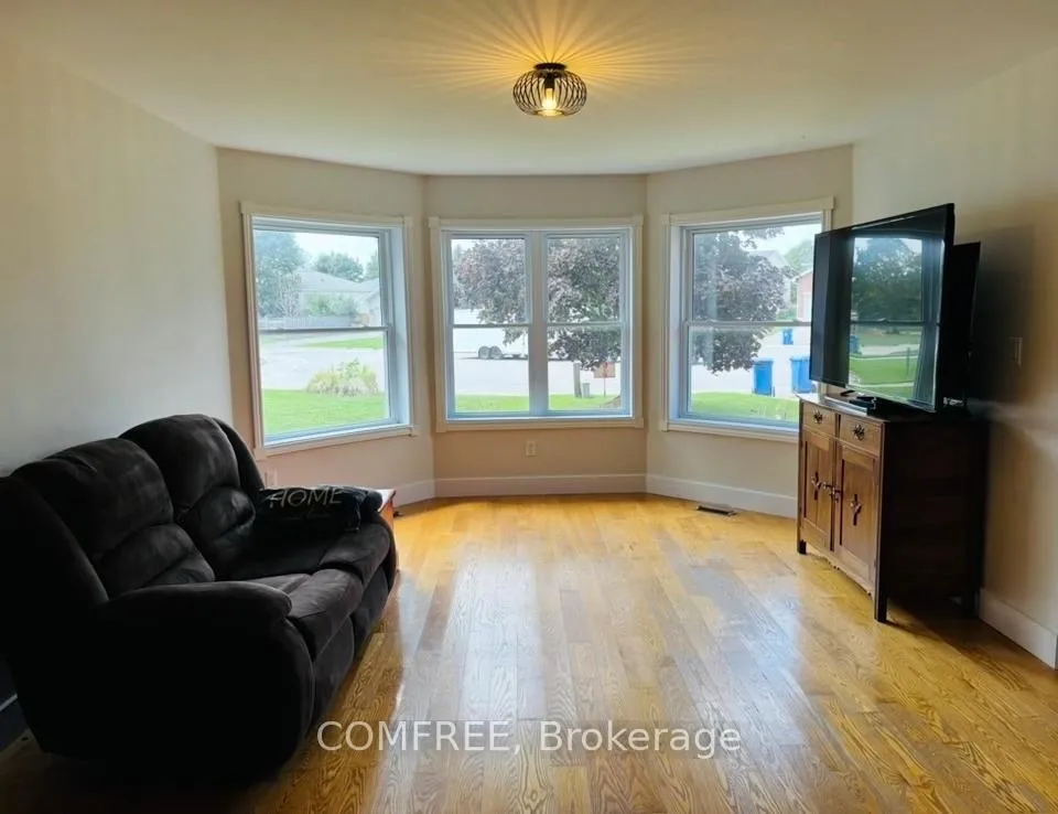 Photo 6 of 25 Mcgregor Court, Southgate — HOMEH